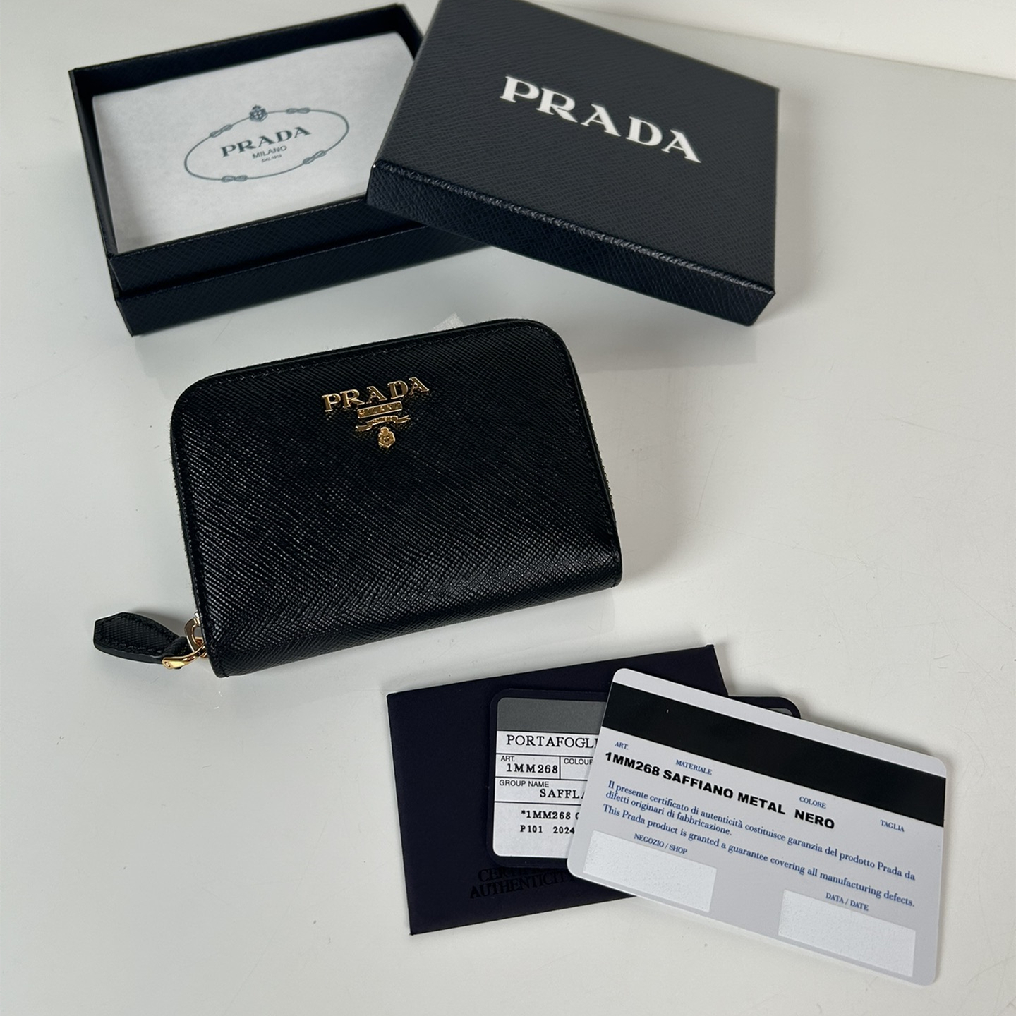Prada Card Holder Size 10*8cm