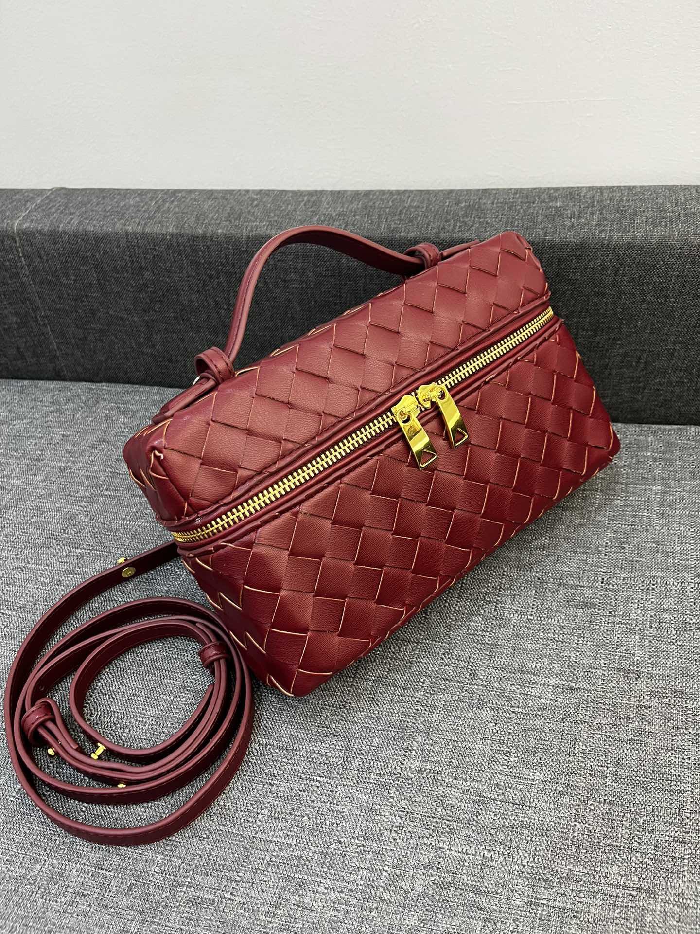 Bottega Veneta Vanity Case Women Shoulder Bags 24*13*6cm