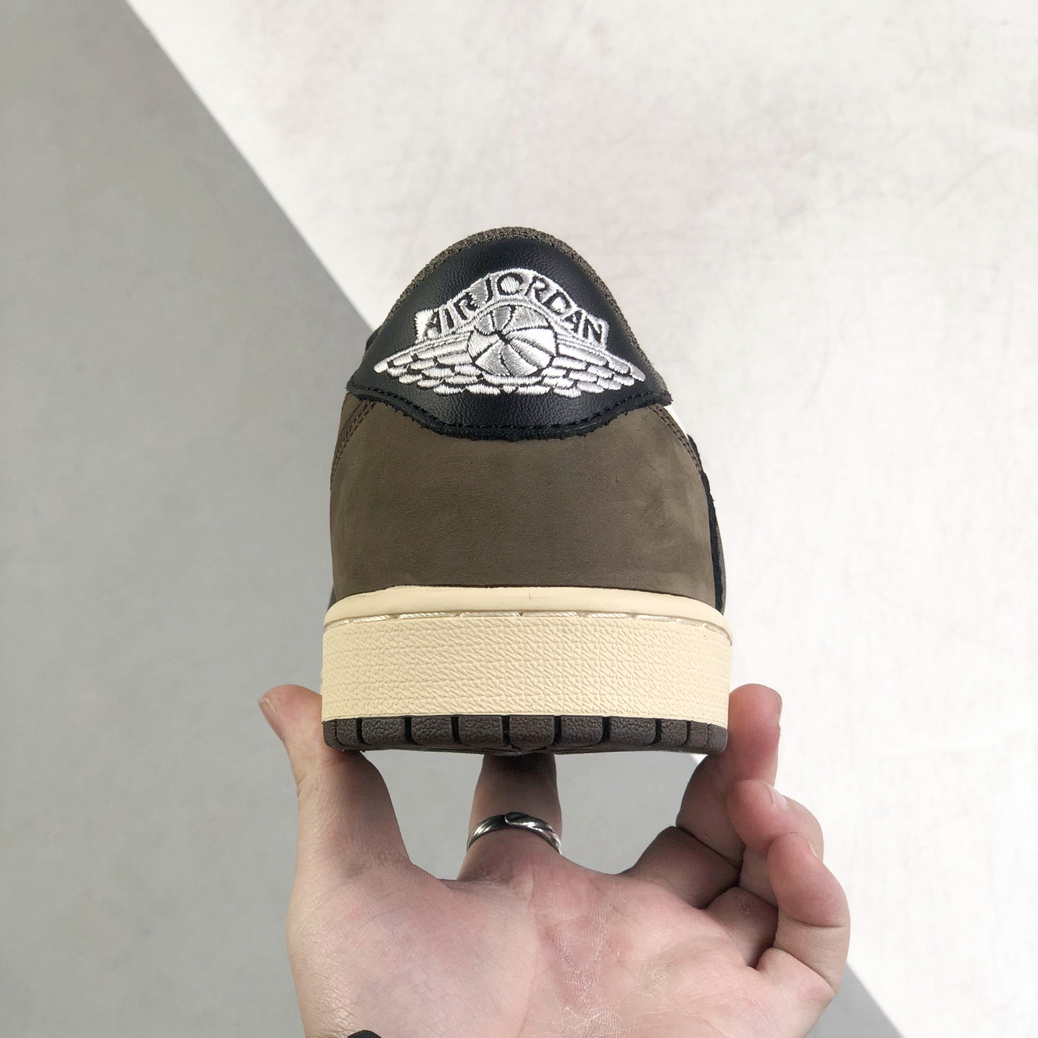 Nike Air Jordan 1 x Travis Scott Low Top Sneaker Shoes Gr. 36-46