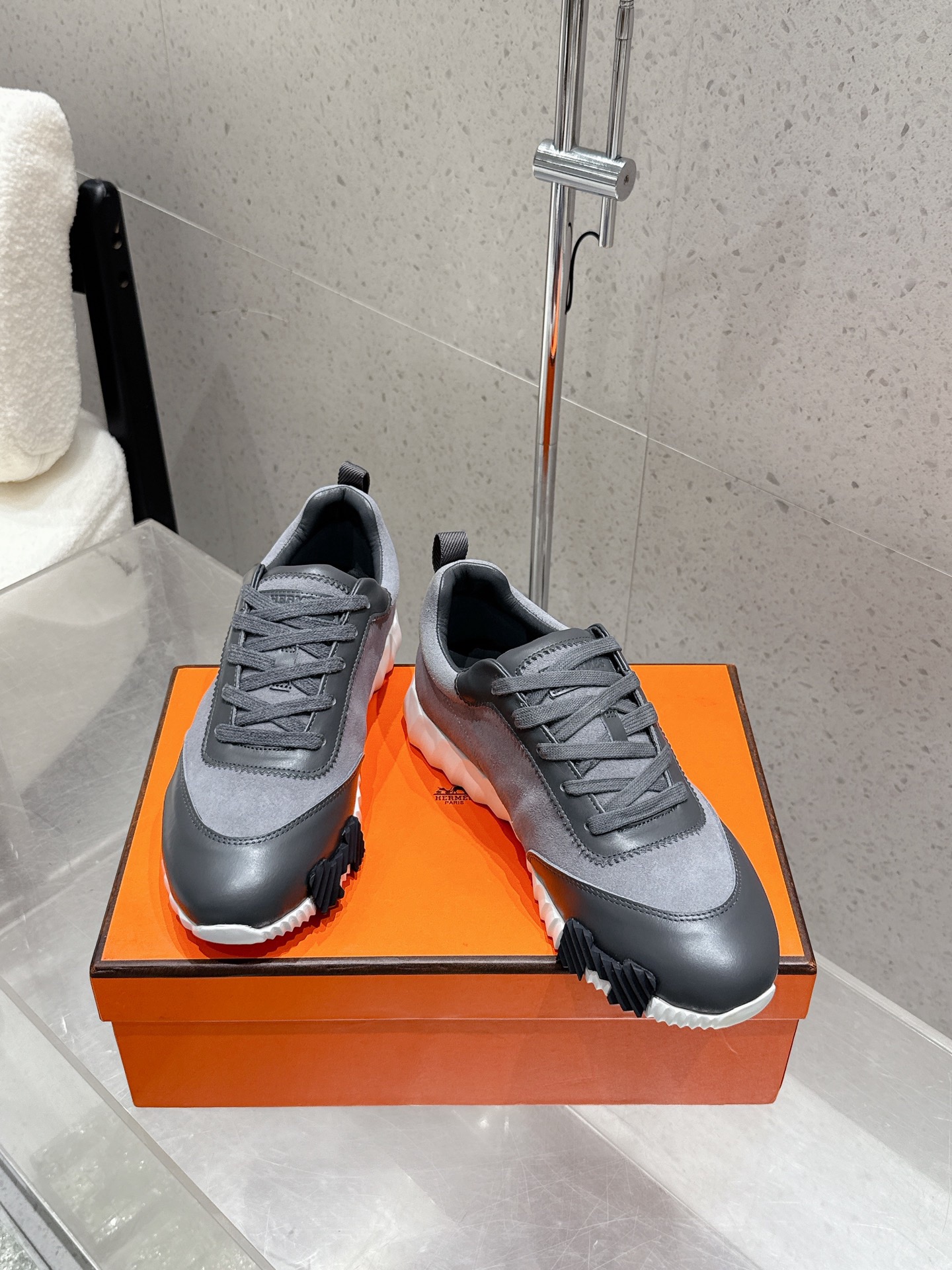 Hermes Bouncing Sneaker Size 36-46