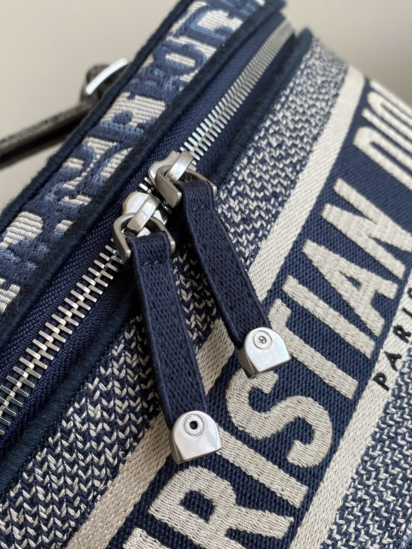 Dior Oblique Women Shoulder Bags Size 23.5*14*18.5cm