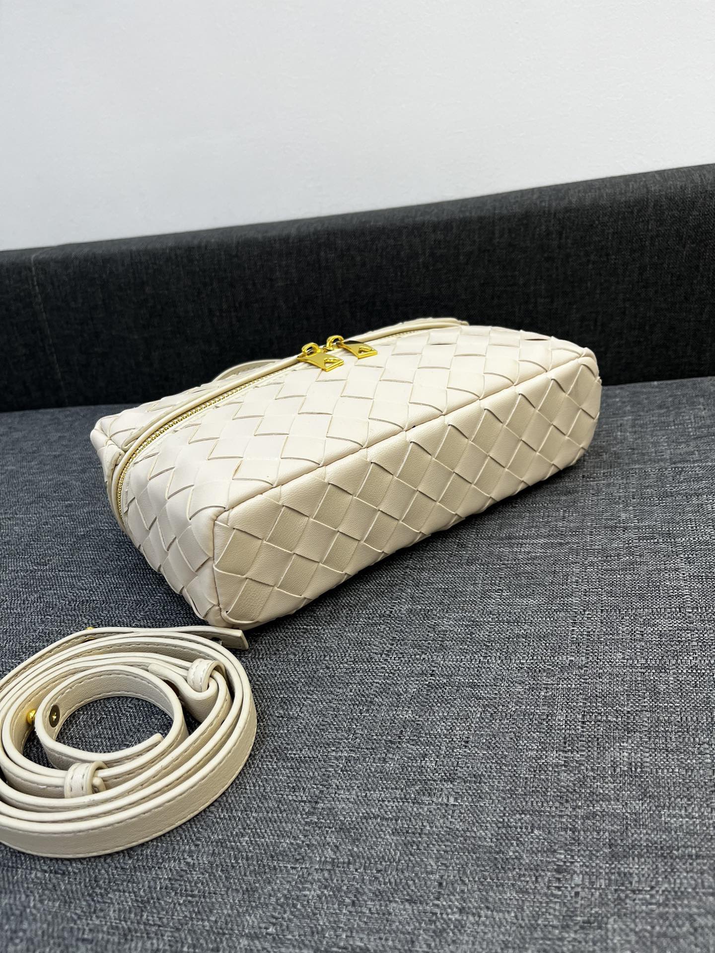 Bottega Veneta Vanity Case Women Shoulder Bags 24*13*6cm