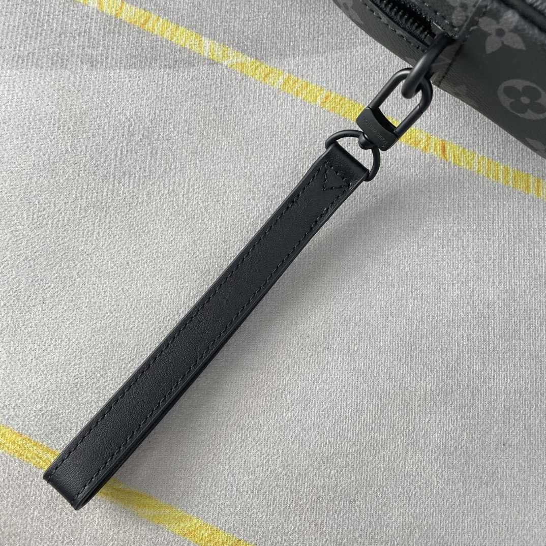 Louis Vuitton M82076 Pochette Kasai Mens Shoulder Bags Size 25*15.5*6.5cm