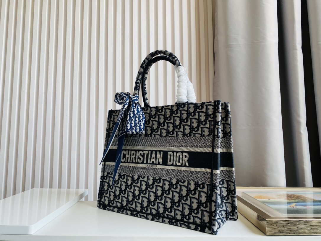 Dior Tote Women Shopping Bags 2-Size