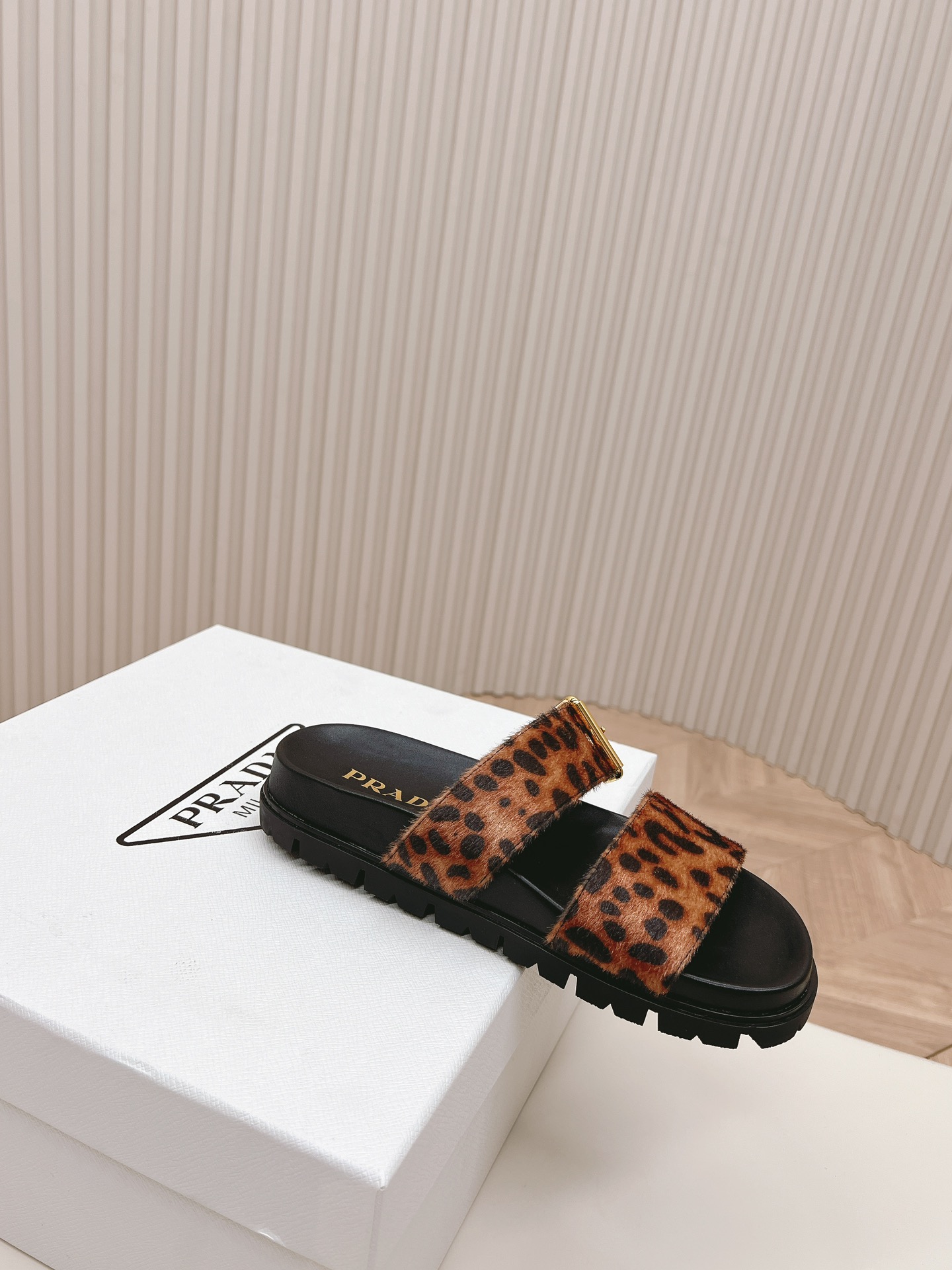 Prada 2024ss Slippers Size 36-40