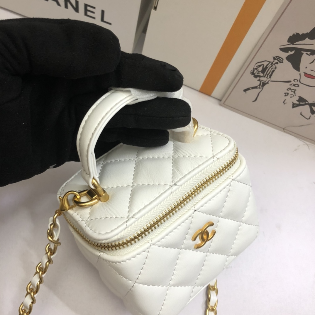Chanel Women Shoulder Bags 11*8.5*7cm
