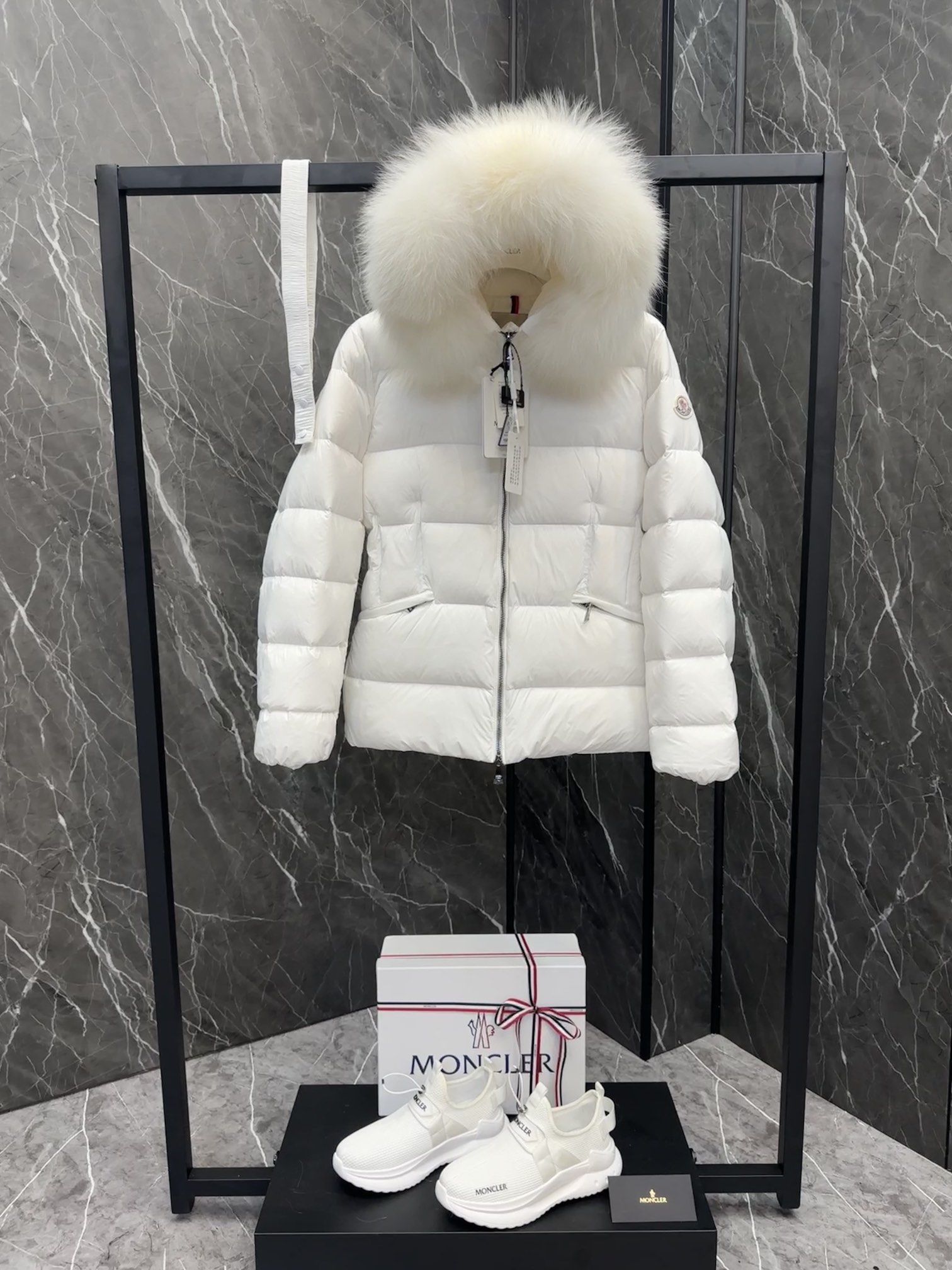 Moncler Boed Women Down Jacket Size S-XL