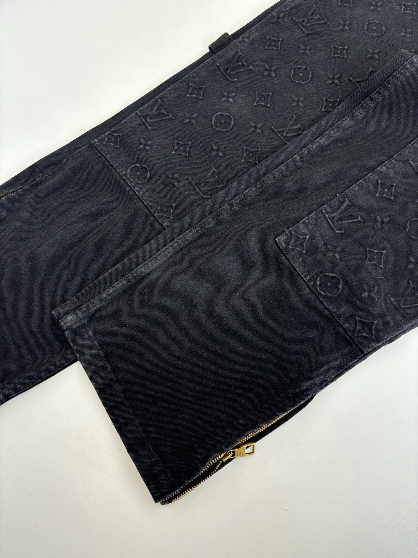 Louis Vuitton Unisex Jeans Size S-XL