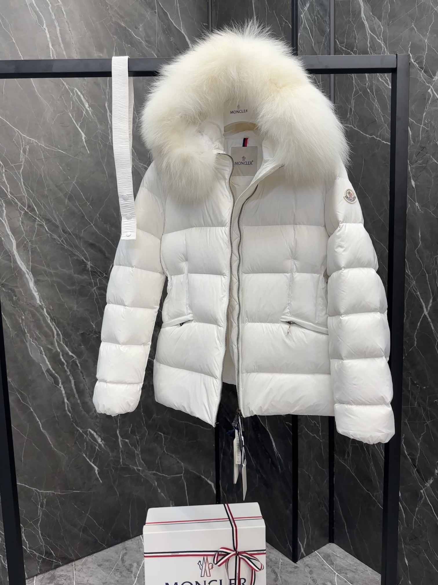 Moncler Boed Women Down Jacket Size S-XL