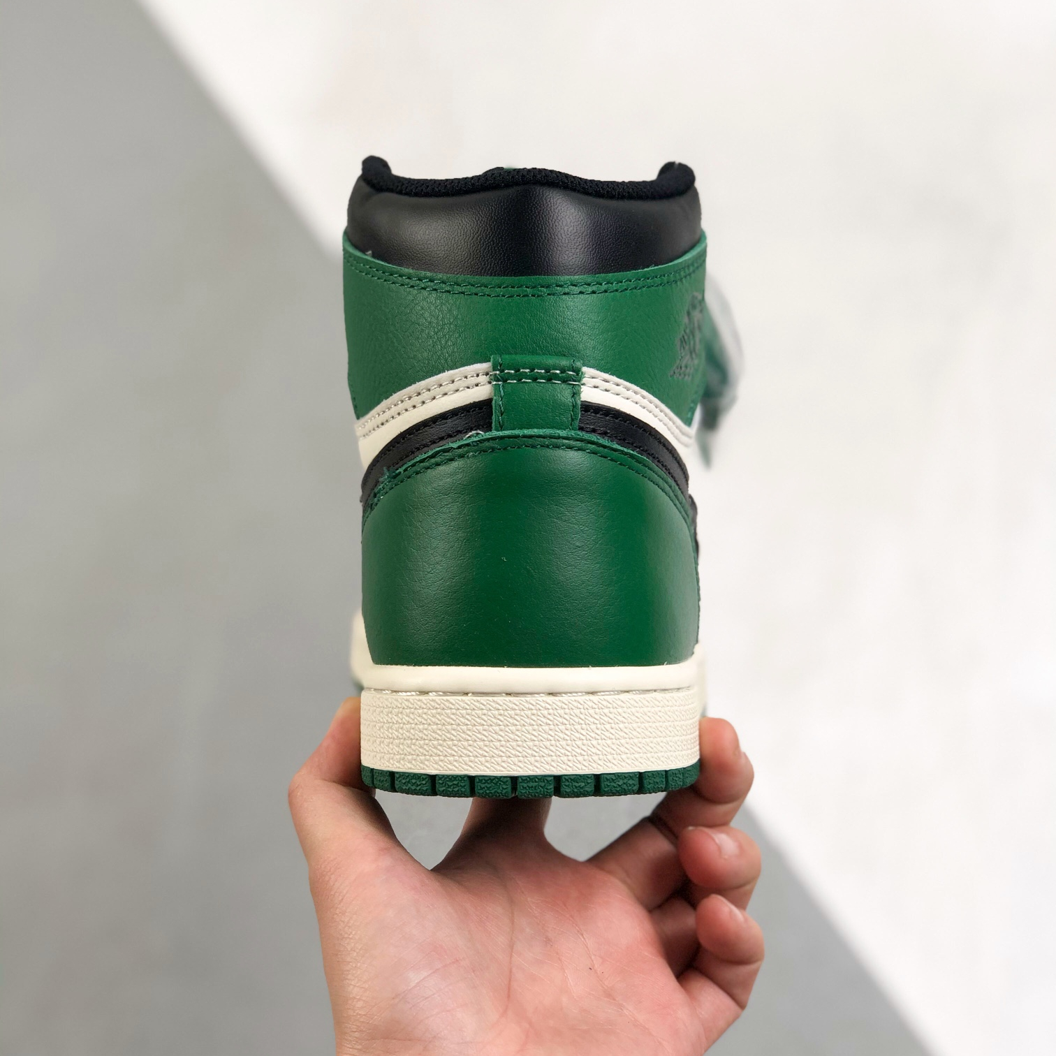 Nike Air Jordan 1 High Top Sneakers Shoes Gr. 36-46