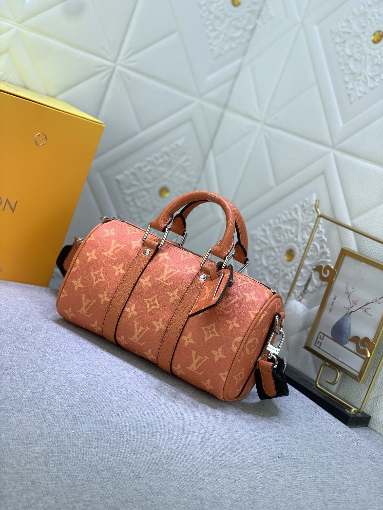Louis Vuitton Keepall Bandoulière 25 Mens Shoulder Bags