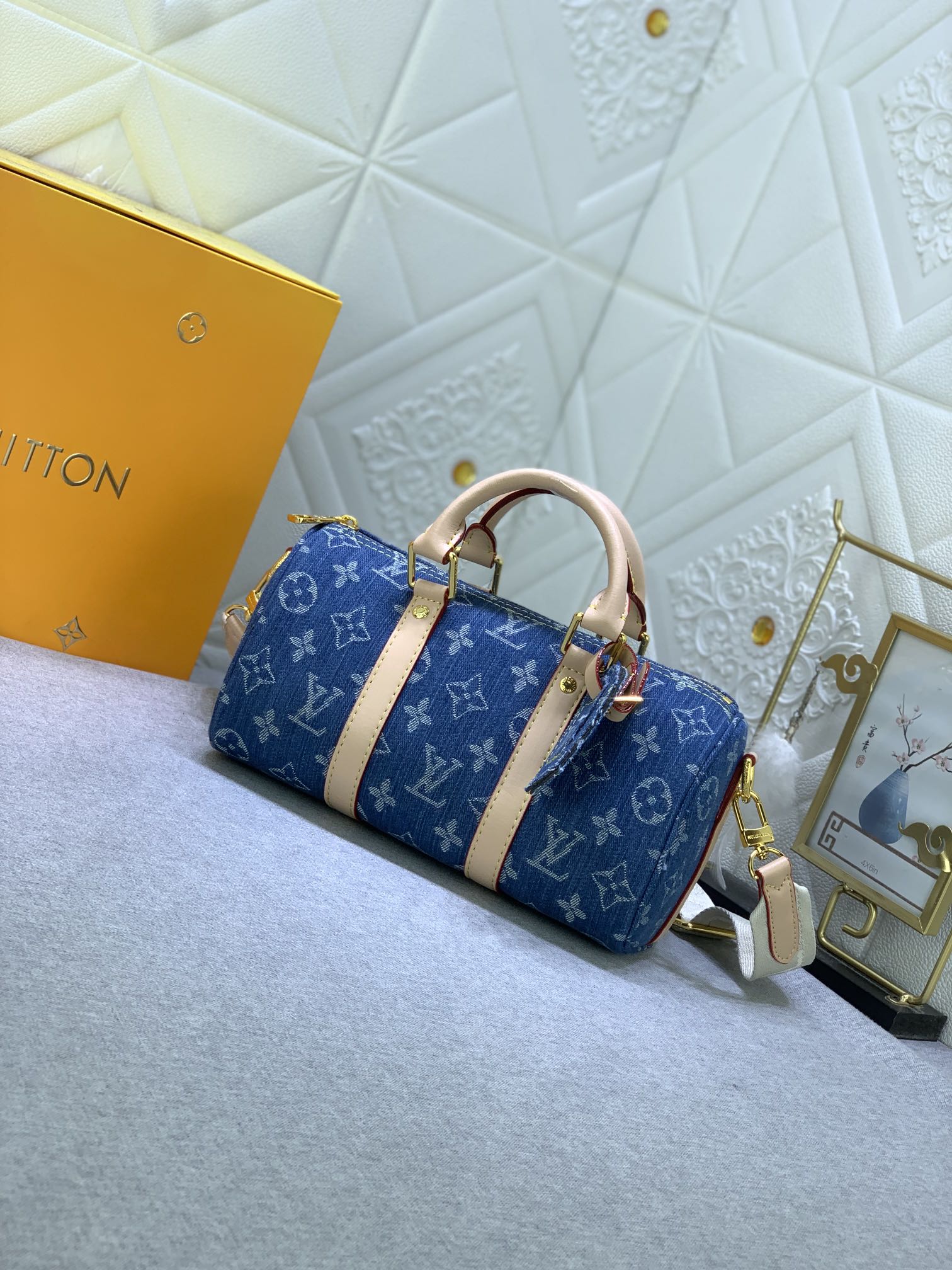 Louis Vuitton Keepall Bandoulière 25 Women Shoulder Bags
