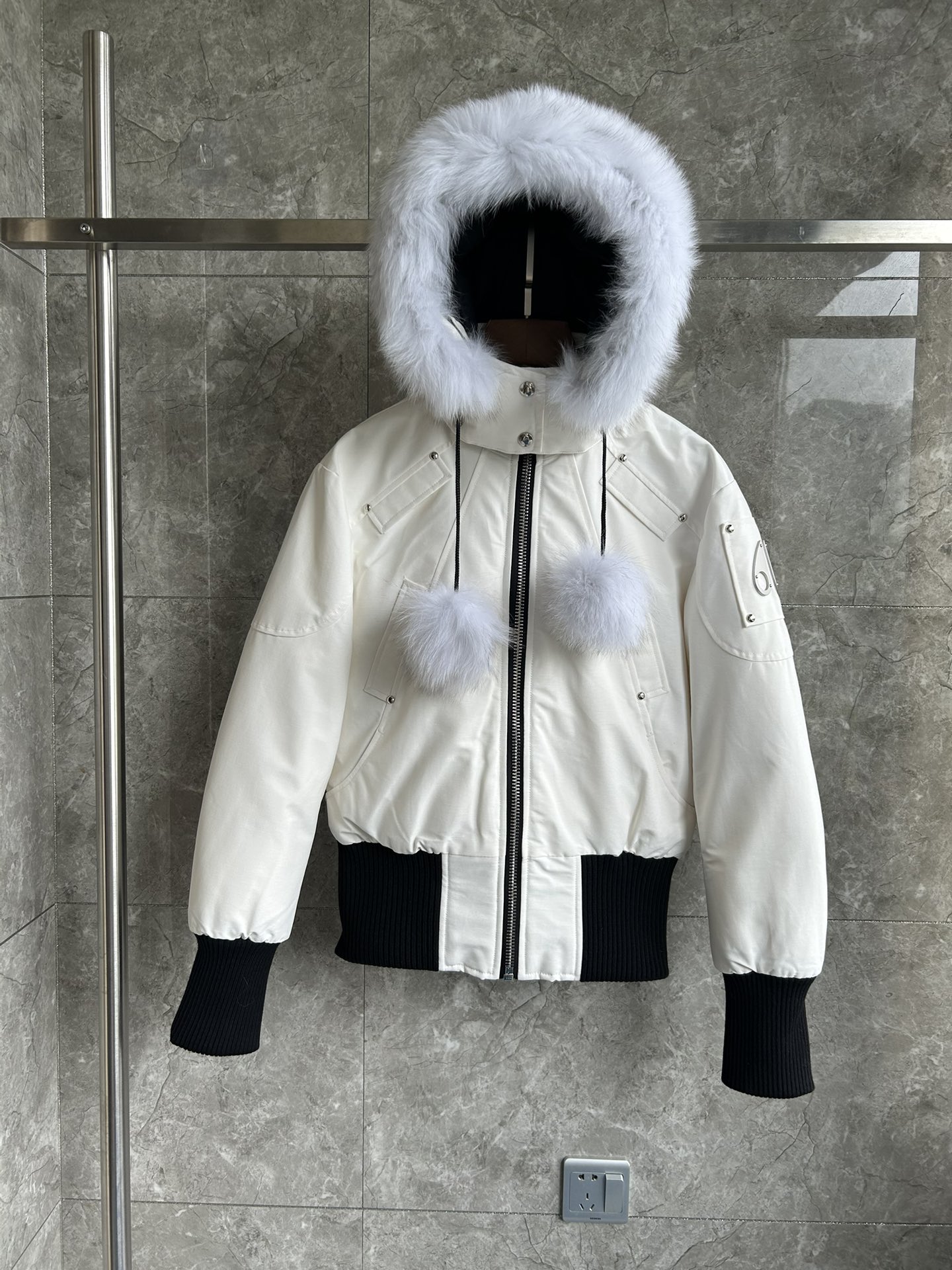 Moose Knuckles 03 Women Winter Jacket Size XS-XL