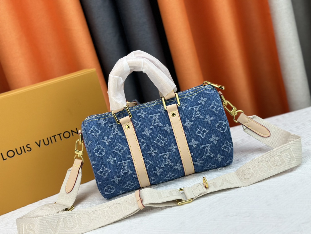 Louis Vuitton Keepall Bandoulière 25 Women Shoulder Bags