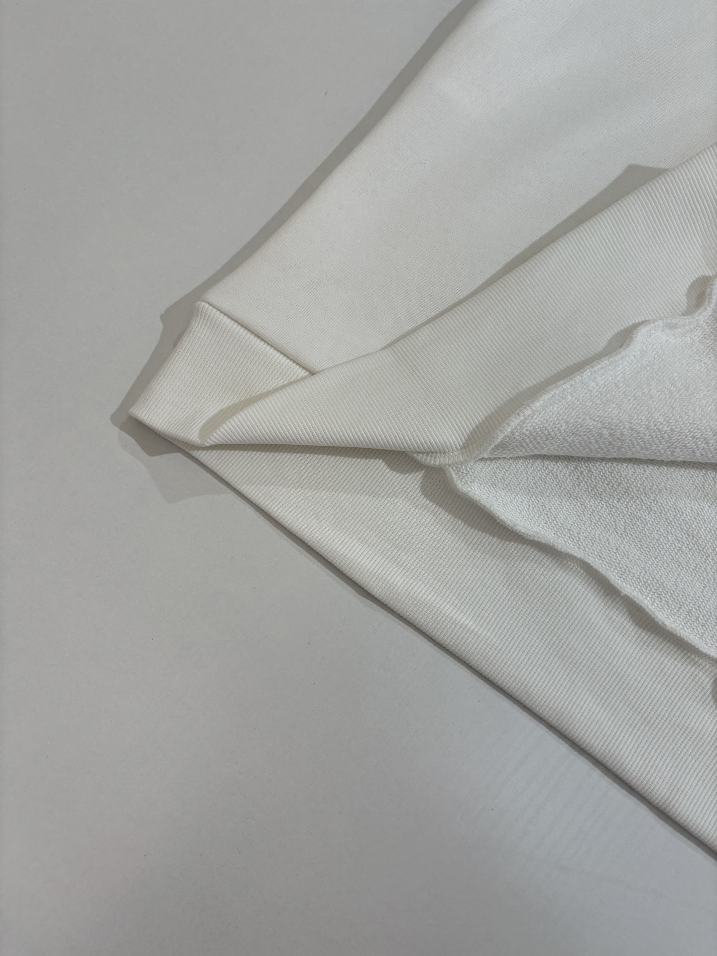 Louis Vuitton Unisex Sweatshirt Size S-XL