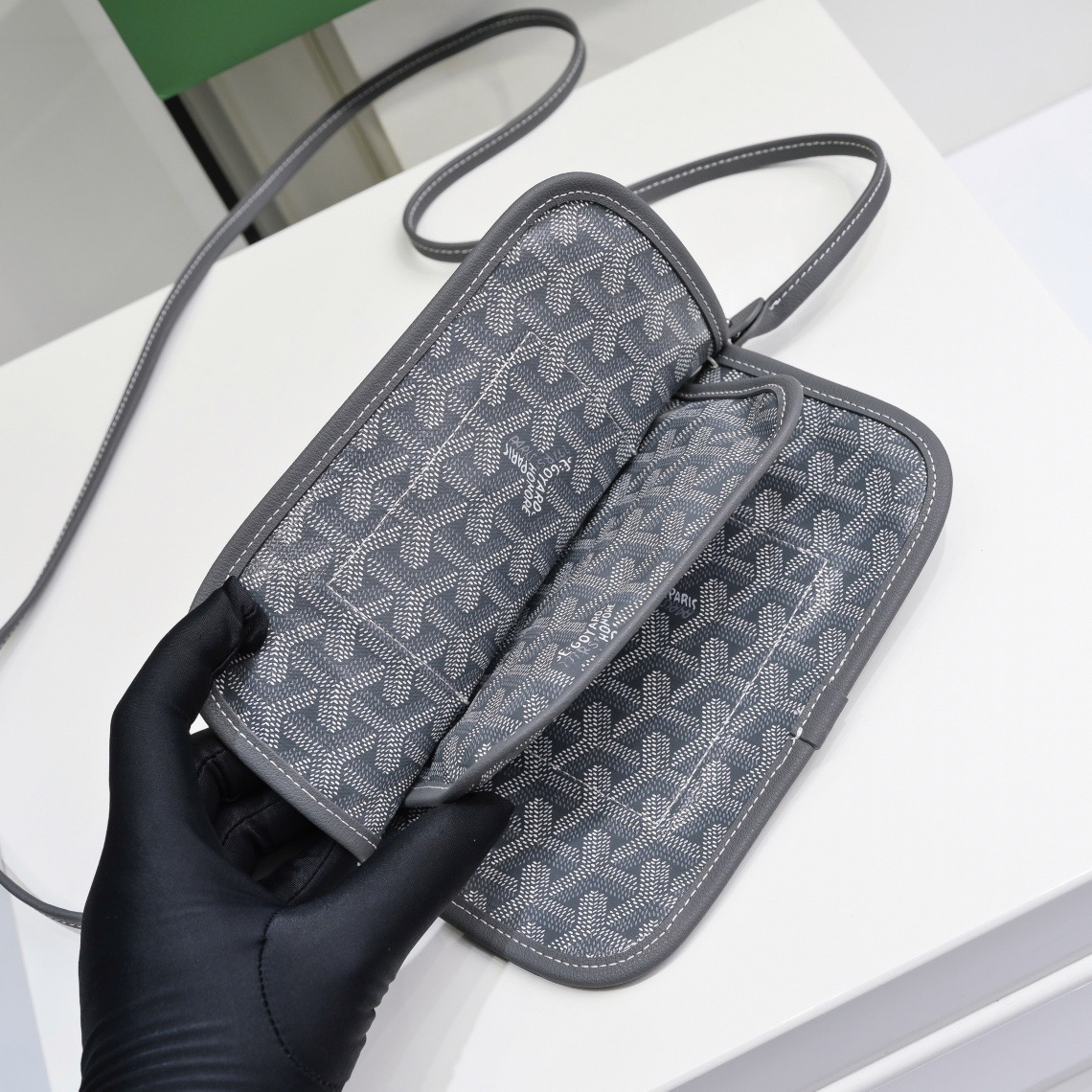 Goyard Mens Shoulder Bags Size 20.5*14*2cm