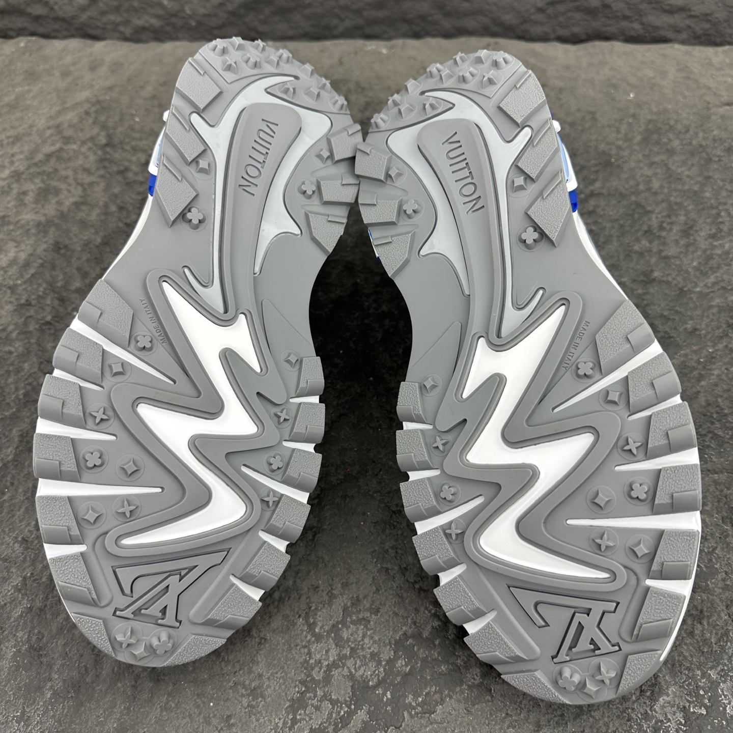 Louis Vuitton LV Runner Tatic Sneaker Size 38-46