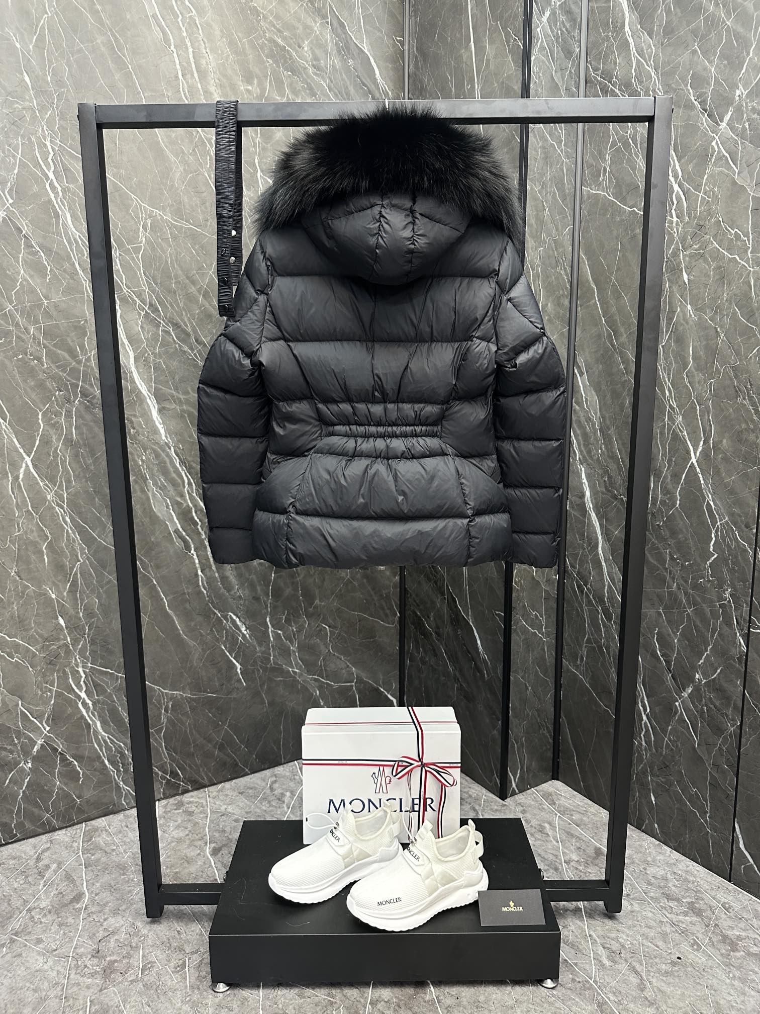 Moncler Boed Women Down Jacket Size S-XL
