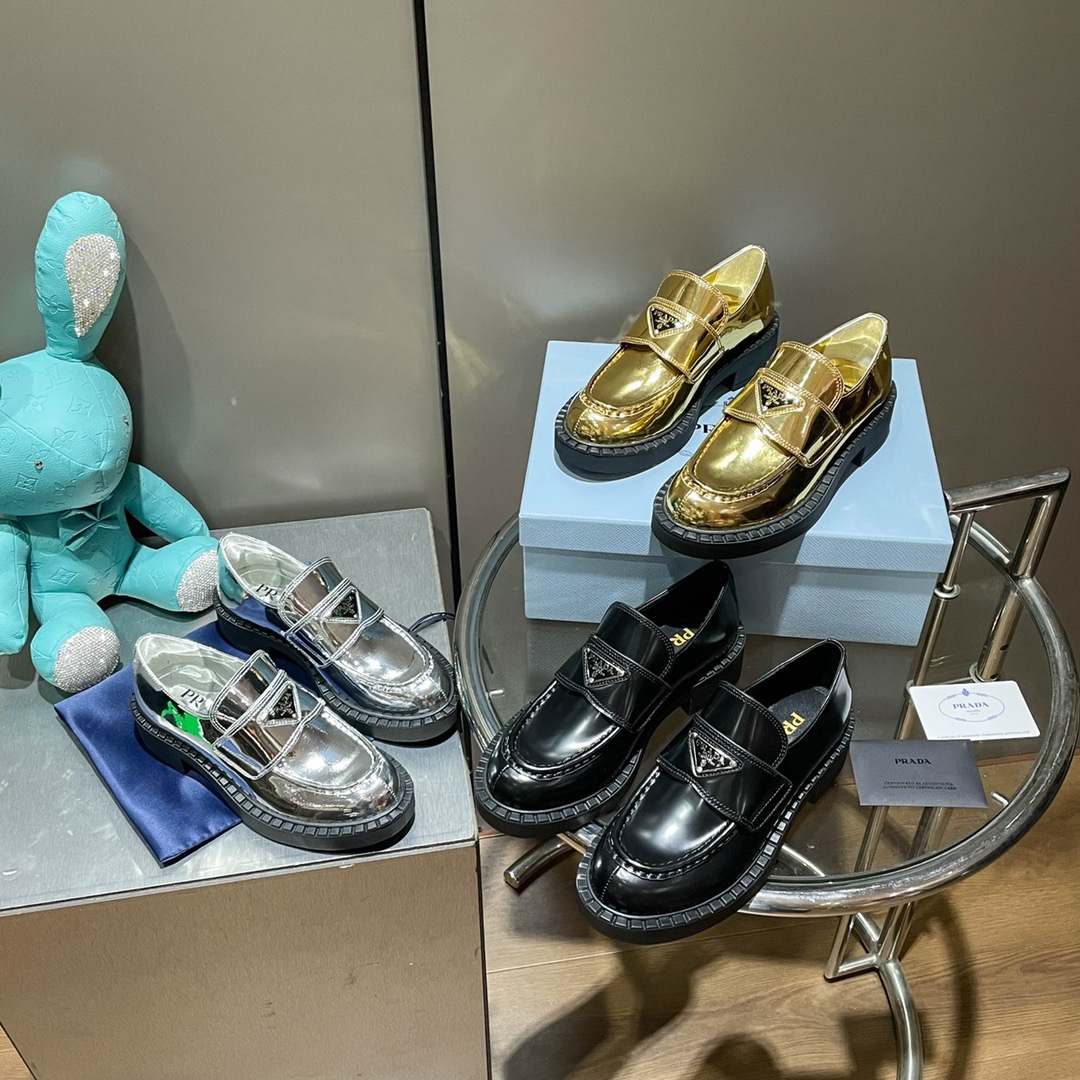Prada Metallic Leather Loafers Size 35-42   3-Color