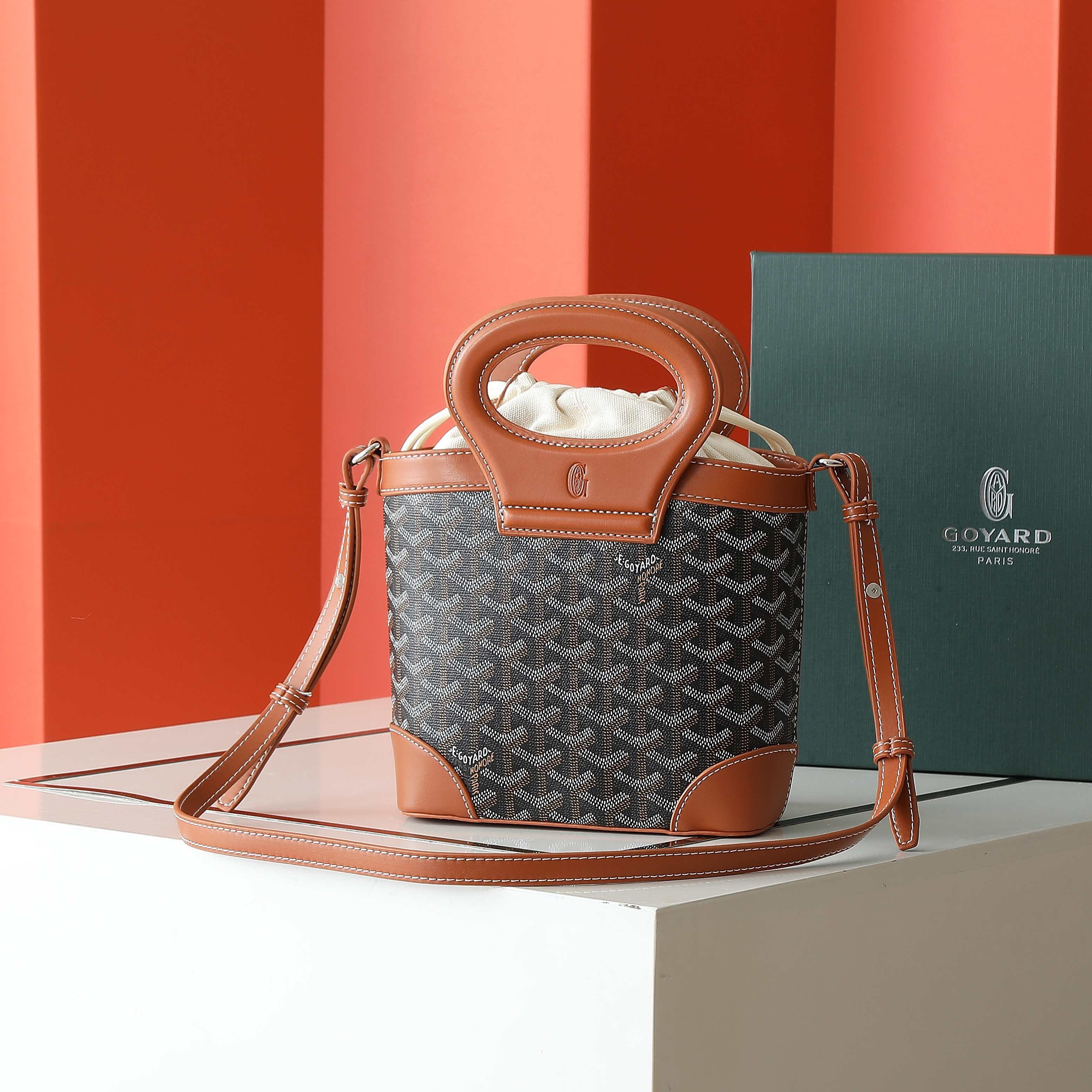 Goyard Beluga Women Shoulder Bags Size 23*18.5*8cm