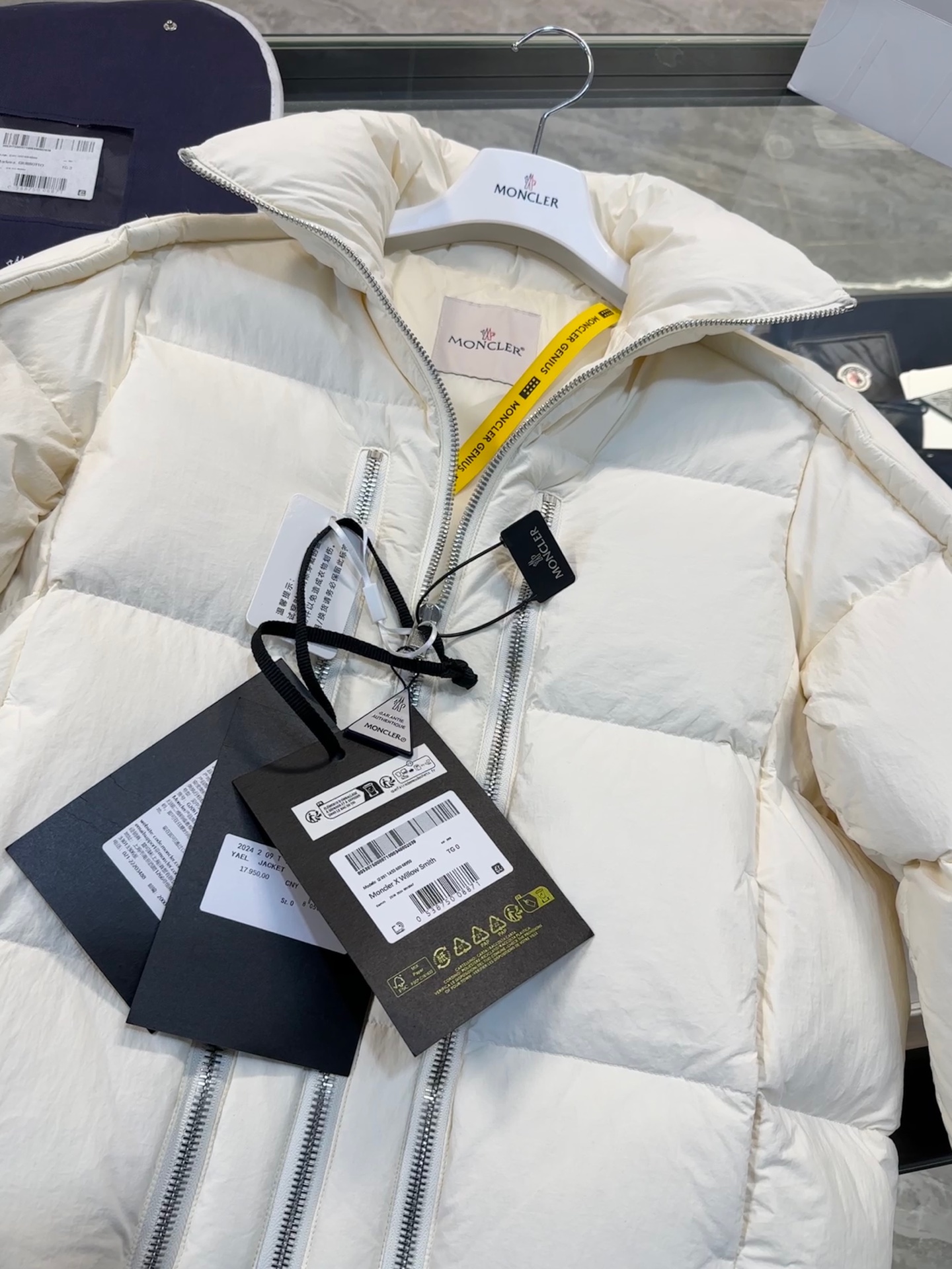 Moncler x Willow Smith YAEL Women Down Jacket Size S-L