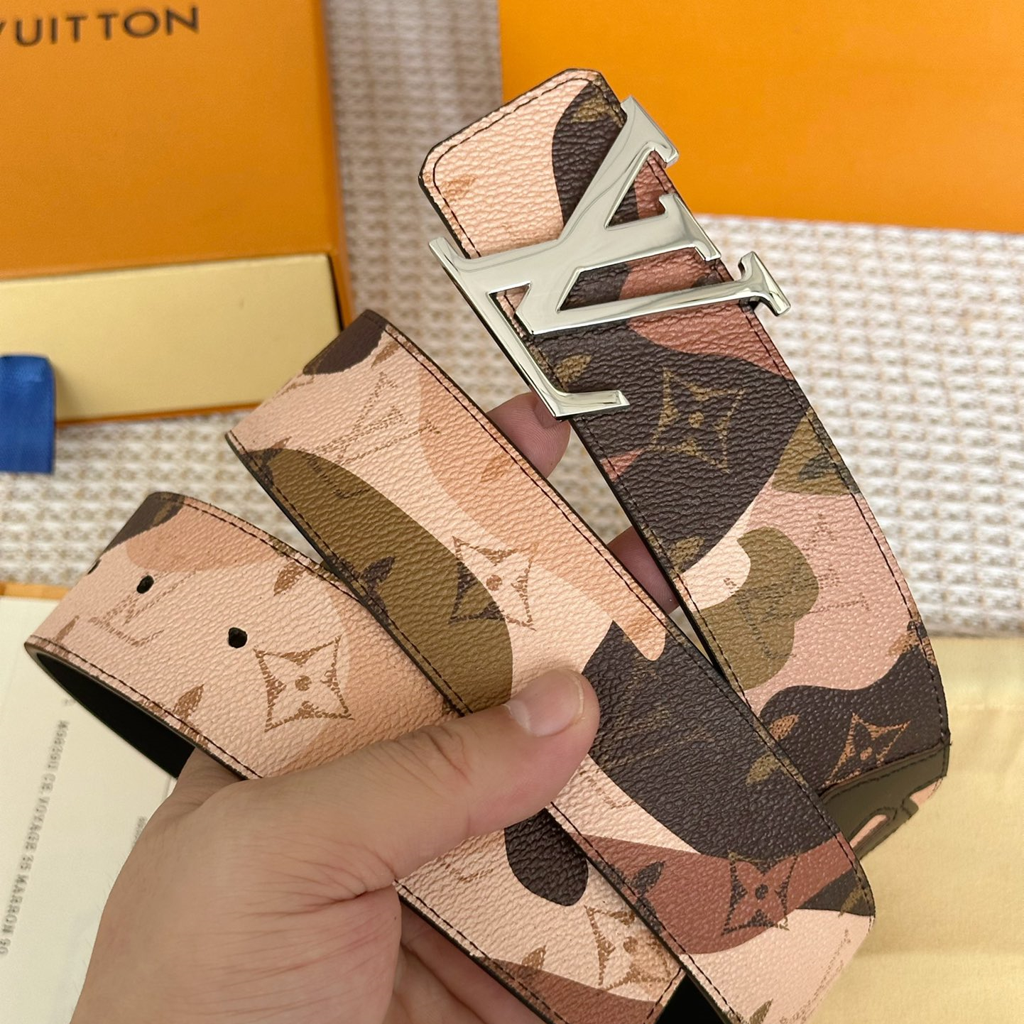 Louis Vuitton Mens Belt Width 4cm