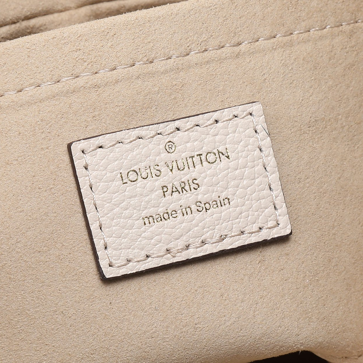 Louis Vuitton M46099 Bagatelle Women Shoulder Bags Size 22*14*9cm