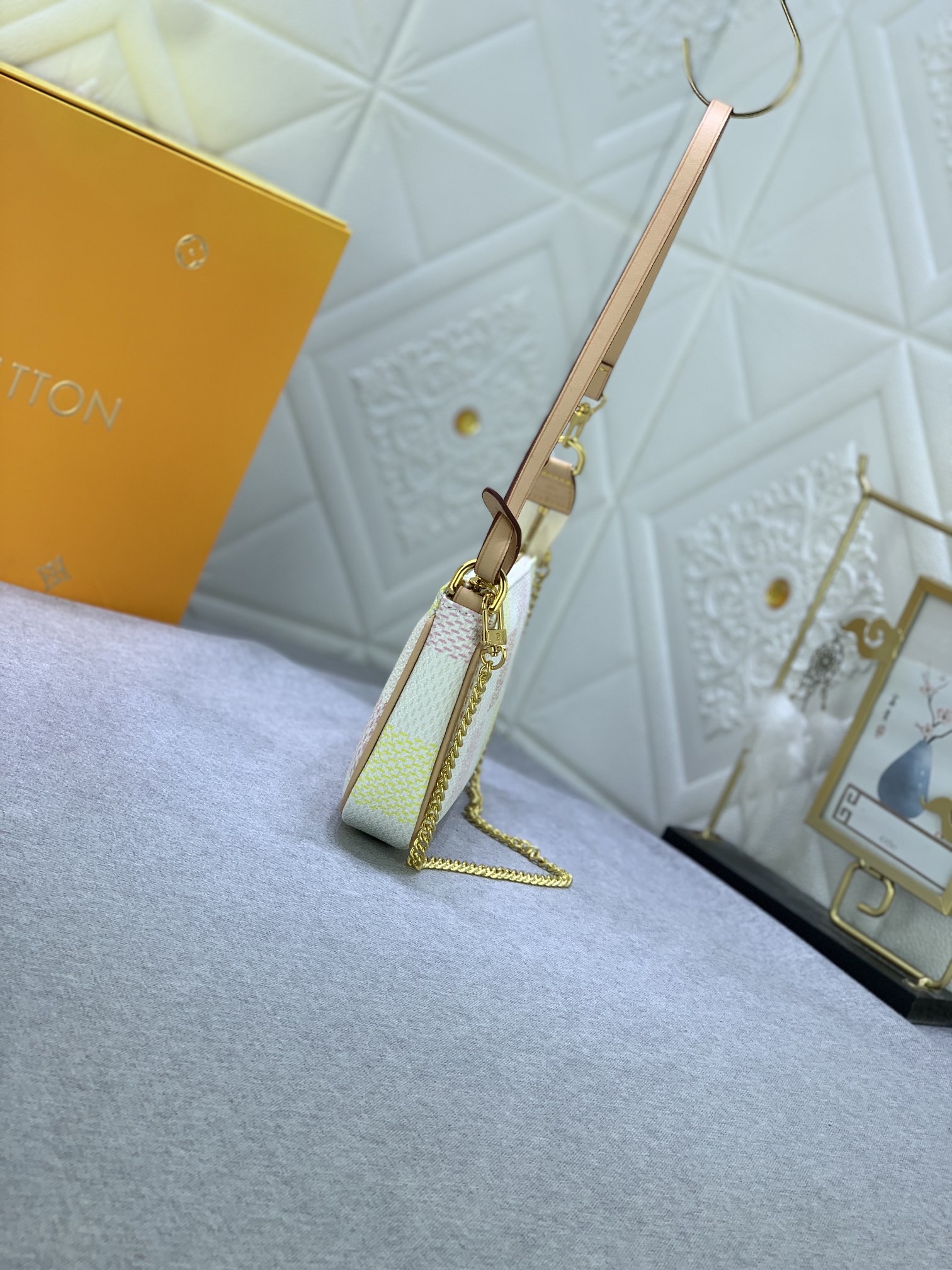 Louis Vuitton N40642 Pochette Accessoires Women Shoulder Bags Size 23*13*4cm