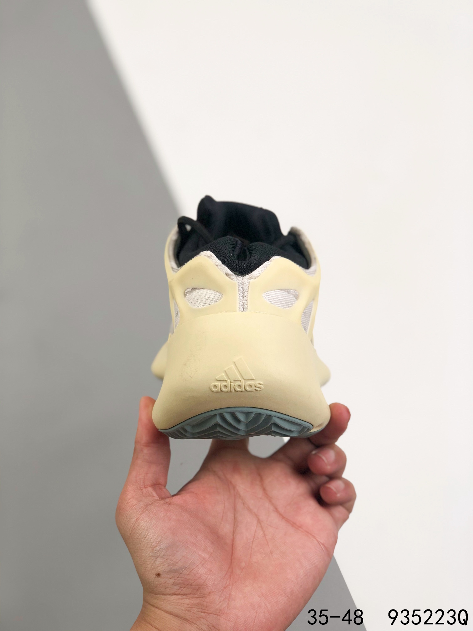 Yeezy 700 V3 Mens/Women's Sneakers Shoes 35 - 48