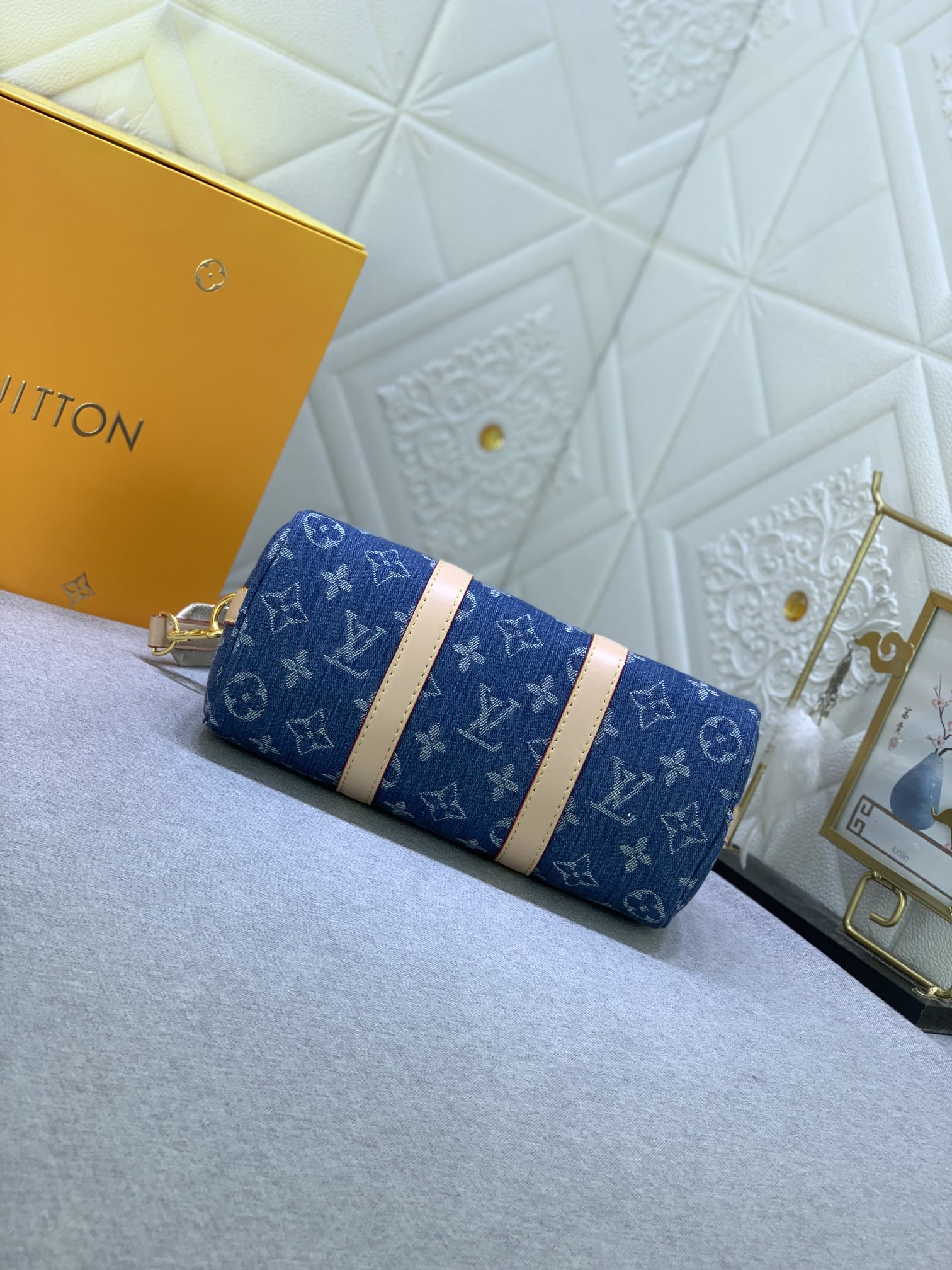 Louis Vuitton Keepall Bandoulière 25 Women Shoulder Bags