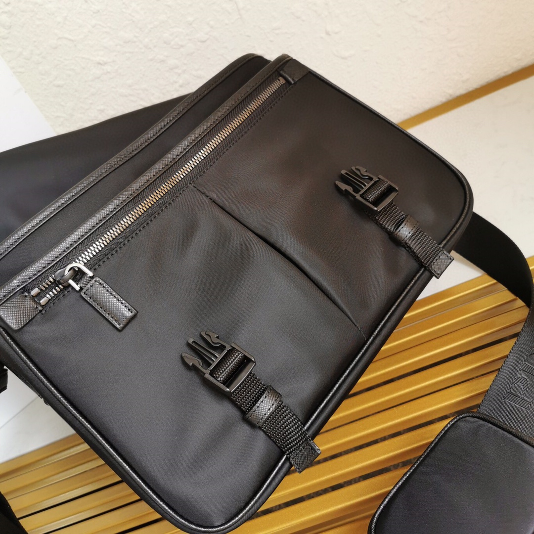 Prada 2VD768 Re-Nylon Mens Shoulder Bags Size 32*24*12cm