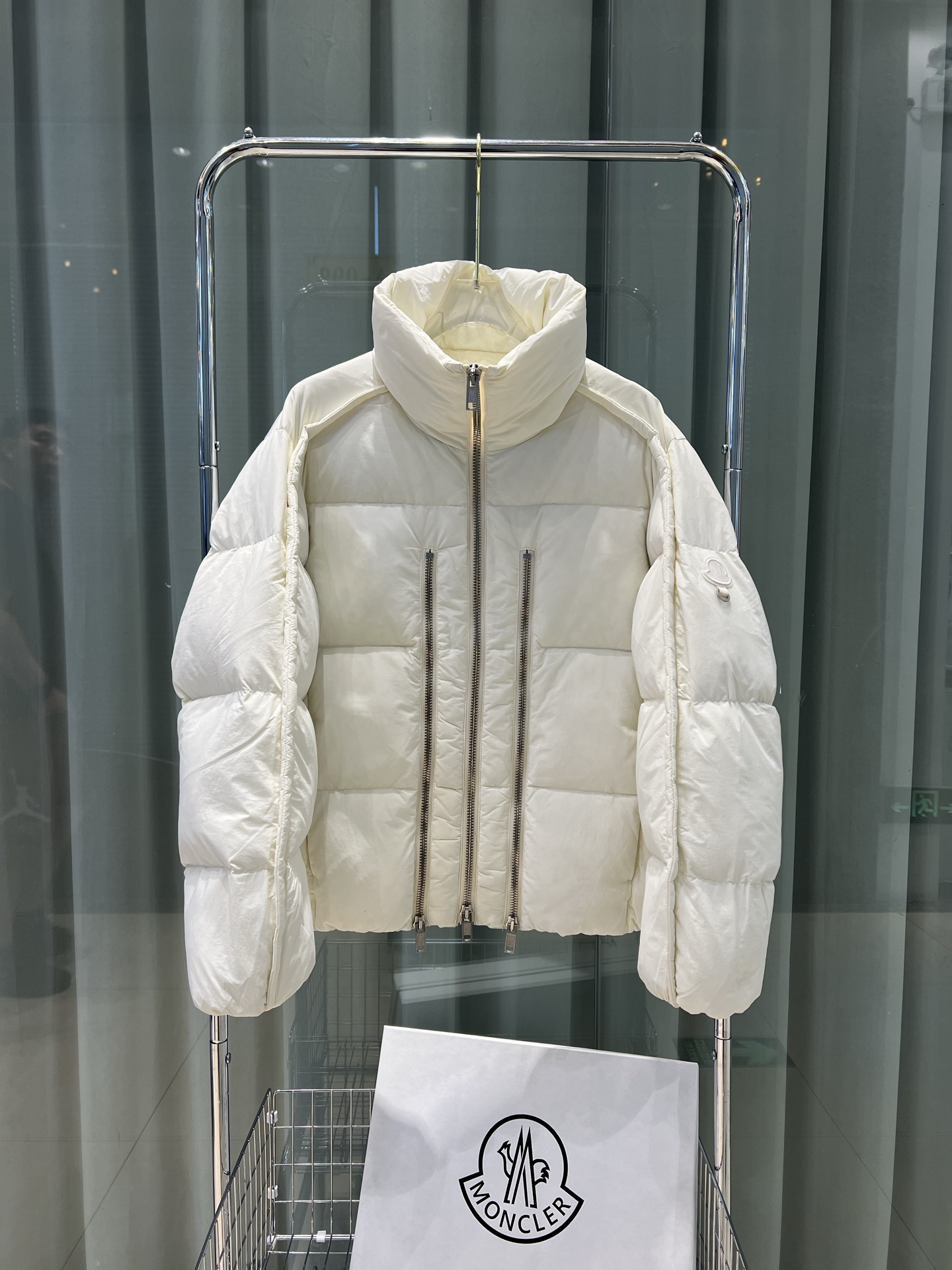 Moncler X Willow Smith Down Jacket Size S-XL