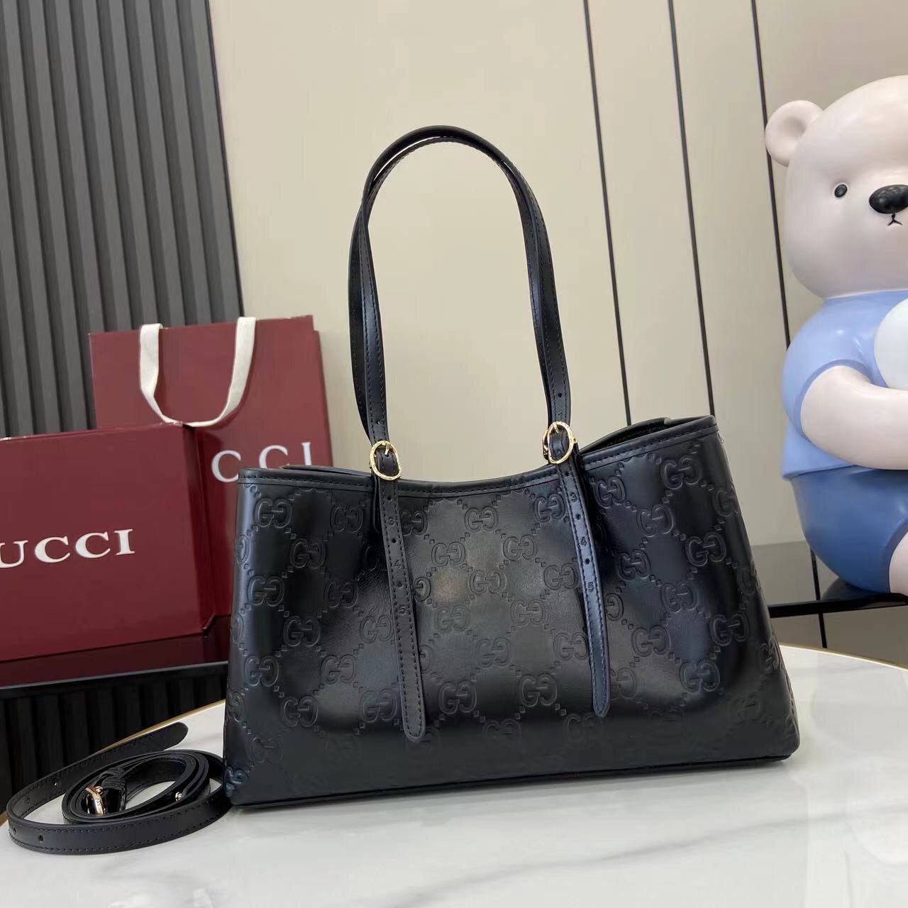 Gucci GG Emblem Women Shopping Bags Size 30*18*11cm