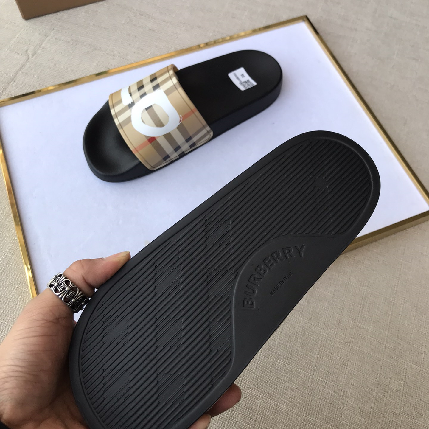 Burberry Mens Women Sandals Gr. 36-46