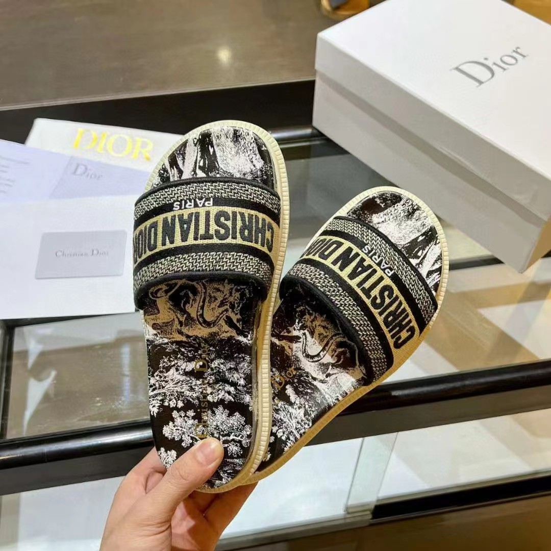Dior Reverse Slippers Size 36-41