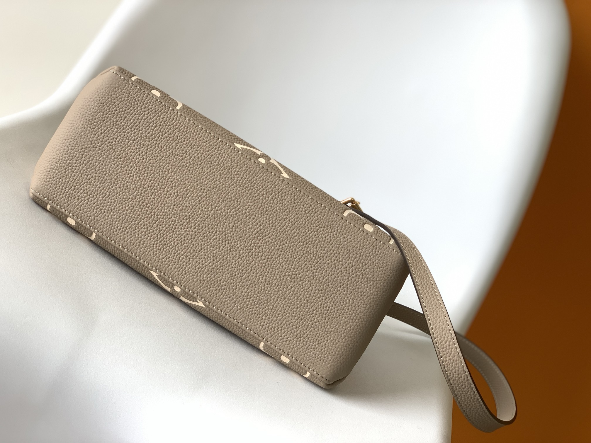 Louis Vuitton M45833 Women Shoulder Bags 2-Size