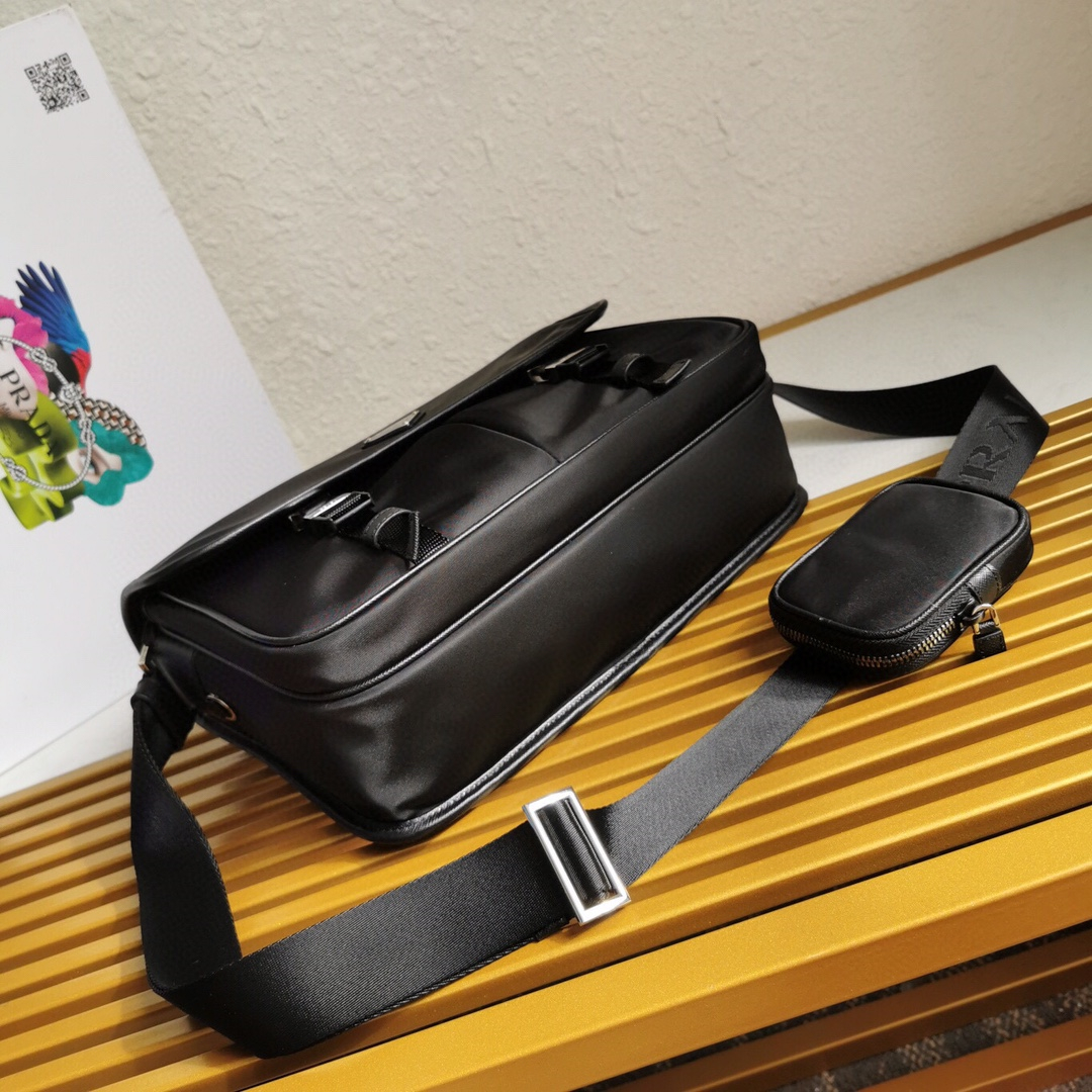 Prada 2VD768 Re-Nylon Mens Shoulder Bags Size 32*24*12cm