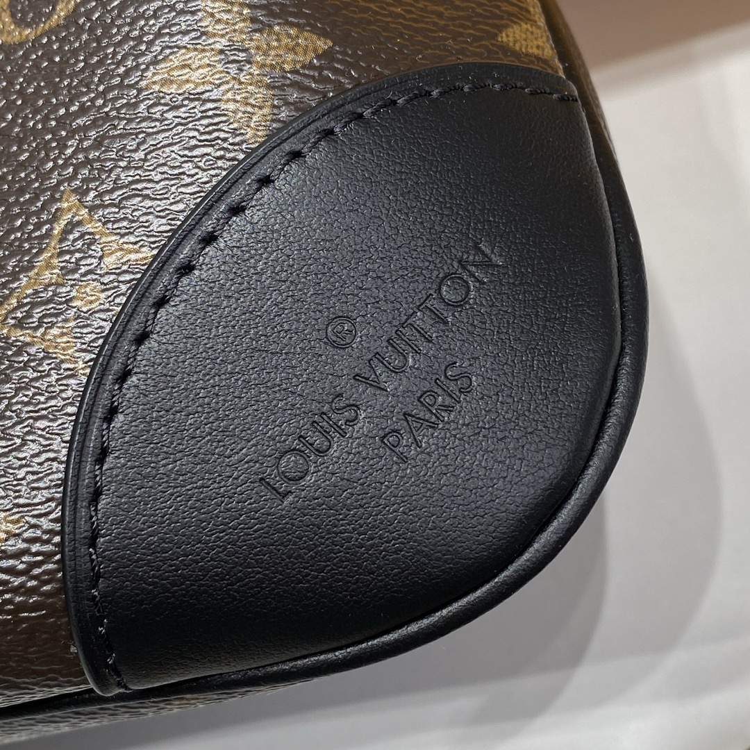 Louis Vuitton M45831 Odeon Monogram Women Shoulder Bags Size 29*16*9.5cm