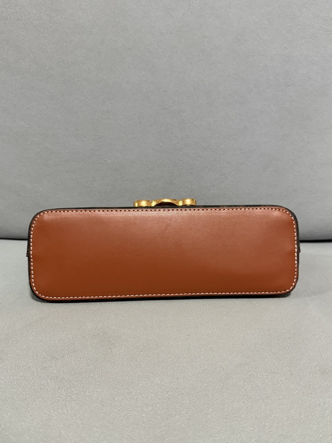 Celine 25ss Lulu Women Shoulder Bags Size 24*11.5*8cm