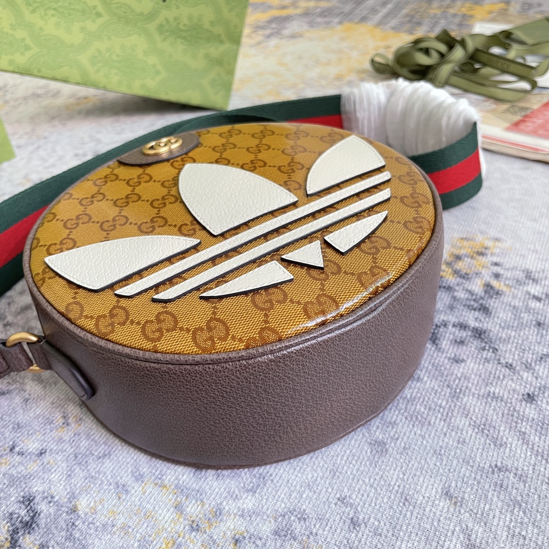 Gucci x Adidas Women Shoulder Bags 22*22*7cm