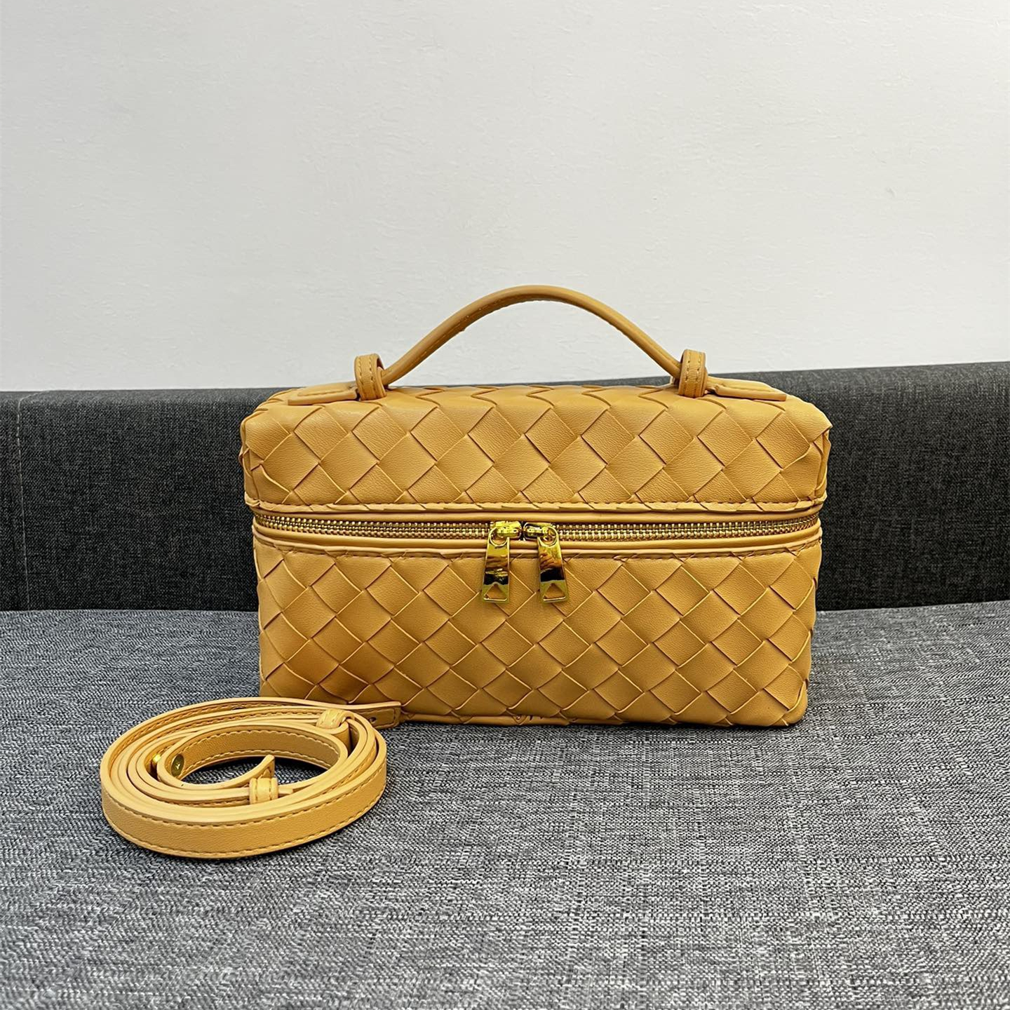 Bottega Veneta Vanity Case Women Shoulder Bags 24*13*6cm