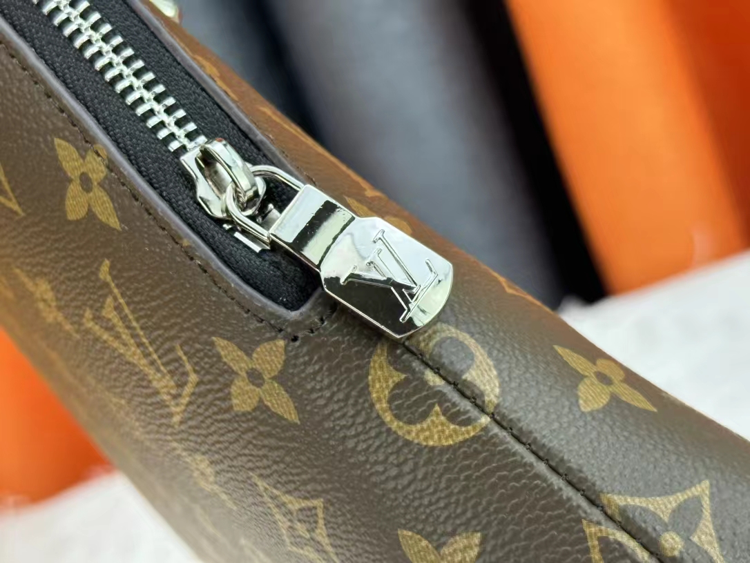 Louis Vuitton New Pouch Damier Graphite Clutch Bags Size 21*27*5cm