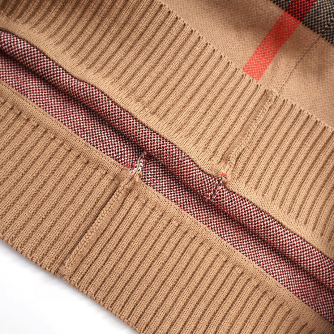 Burberry Classic style Sweatshirt Size S-XL