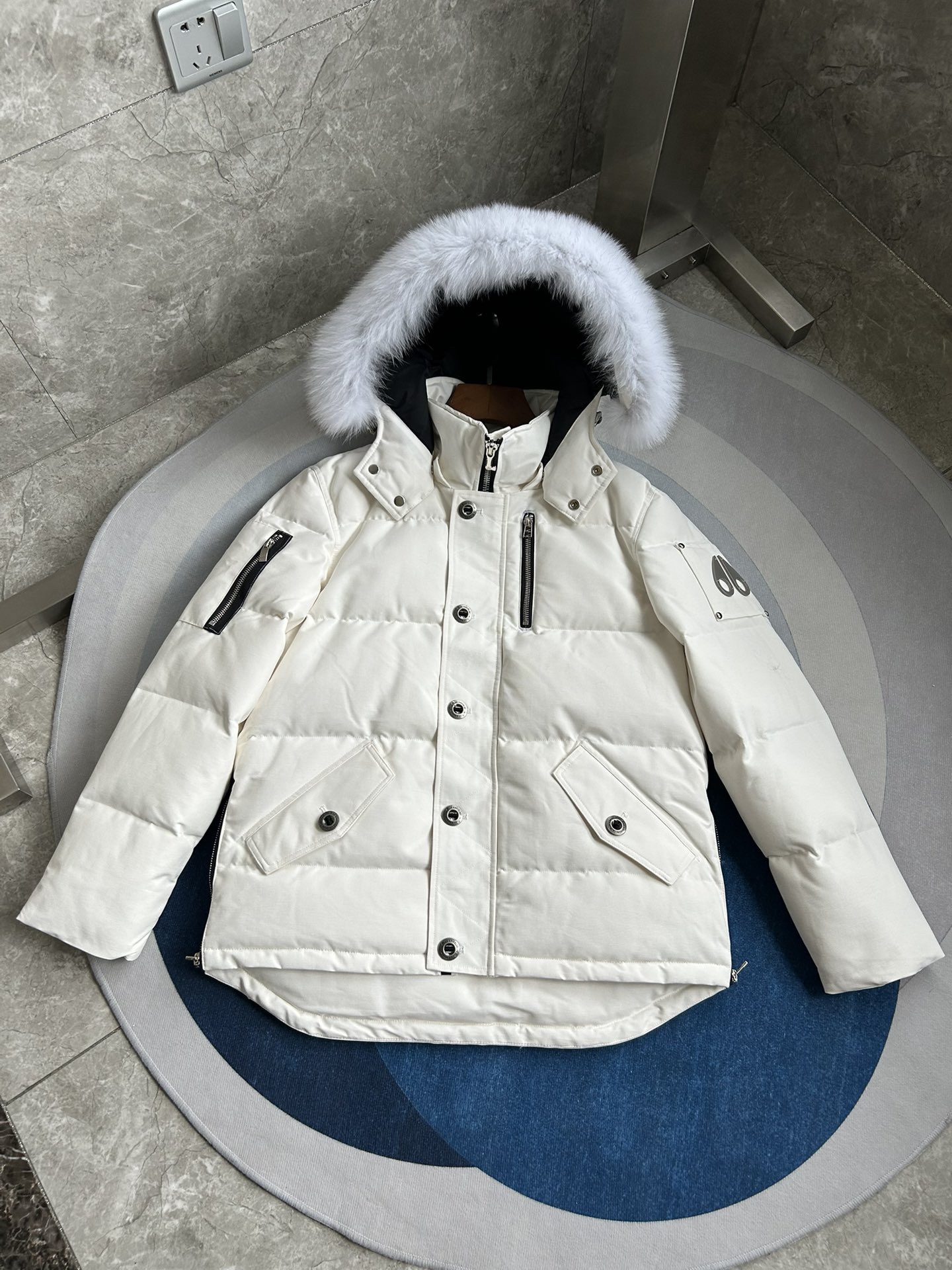 Moose Knuckles 06 Men Winter Jacket Size S-XXL White