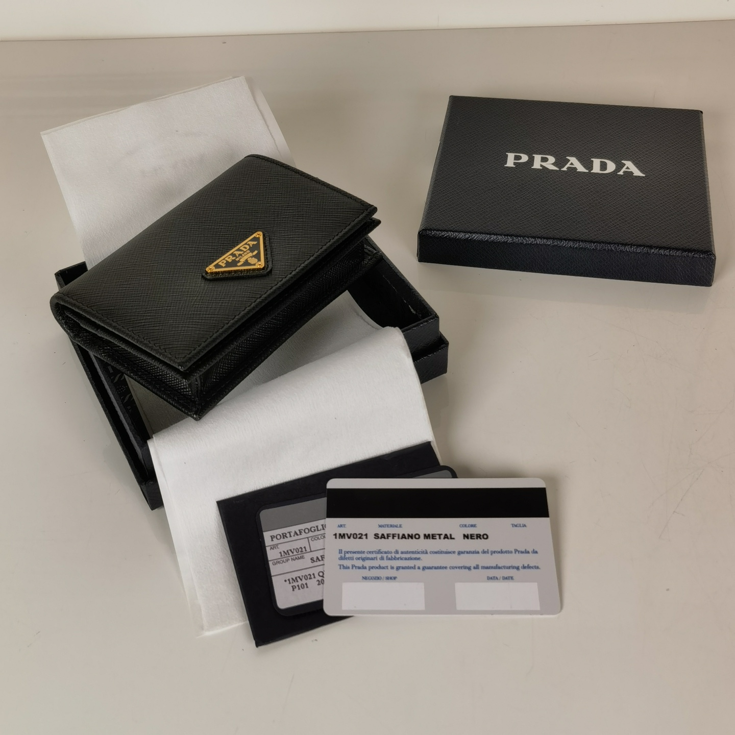 Prada Card Holder Size 11*8cm