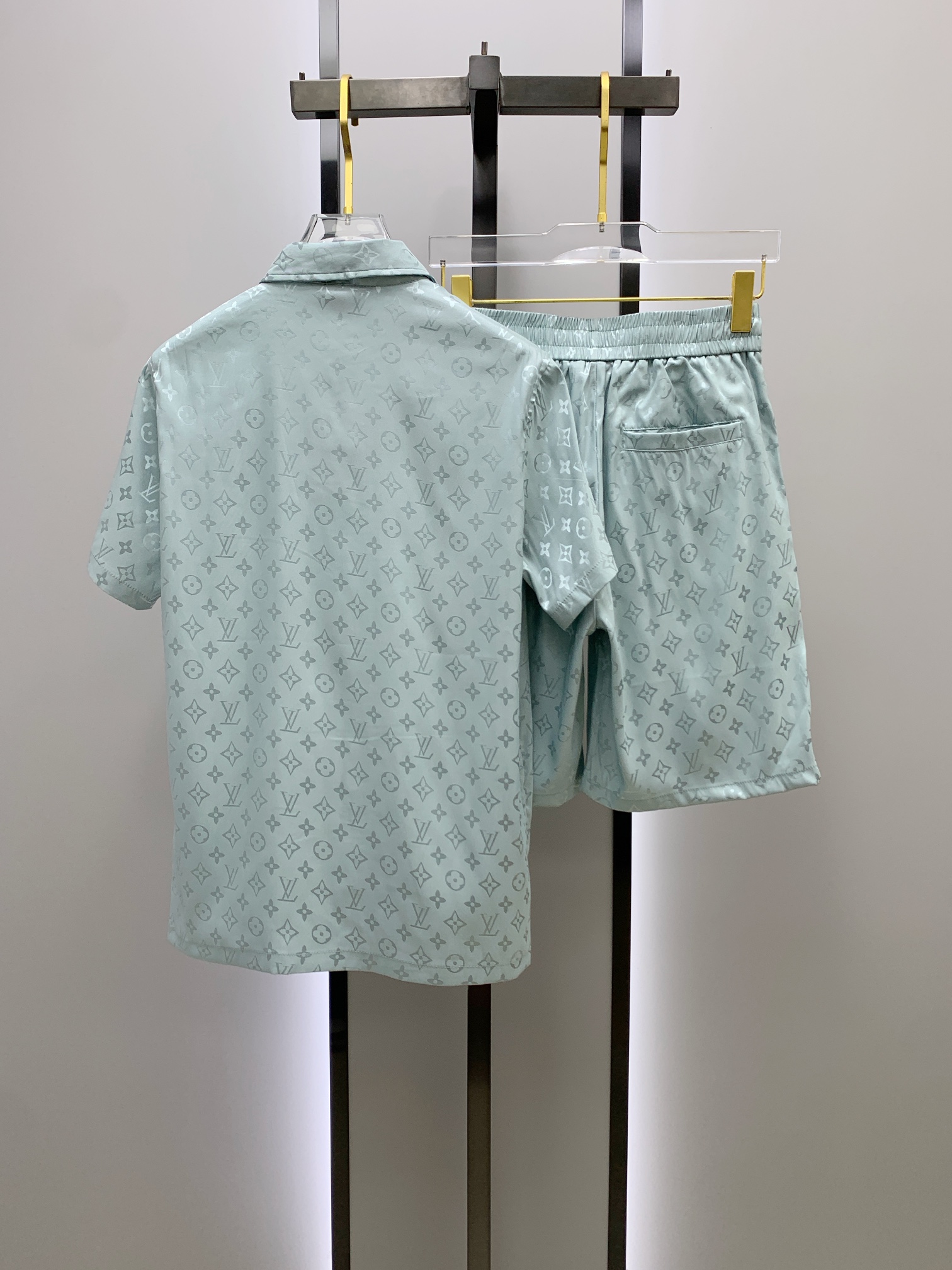 Louis Vuitton Sommeranzug Size M-XXL