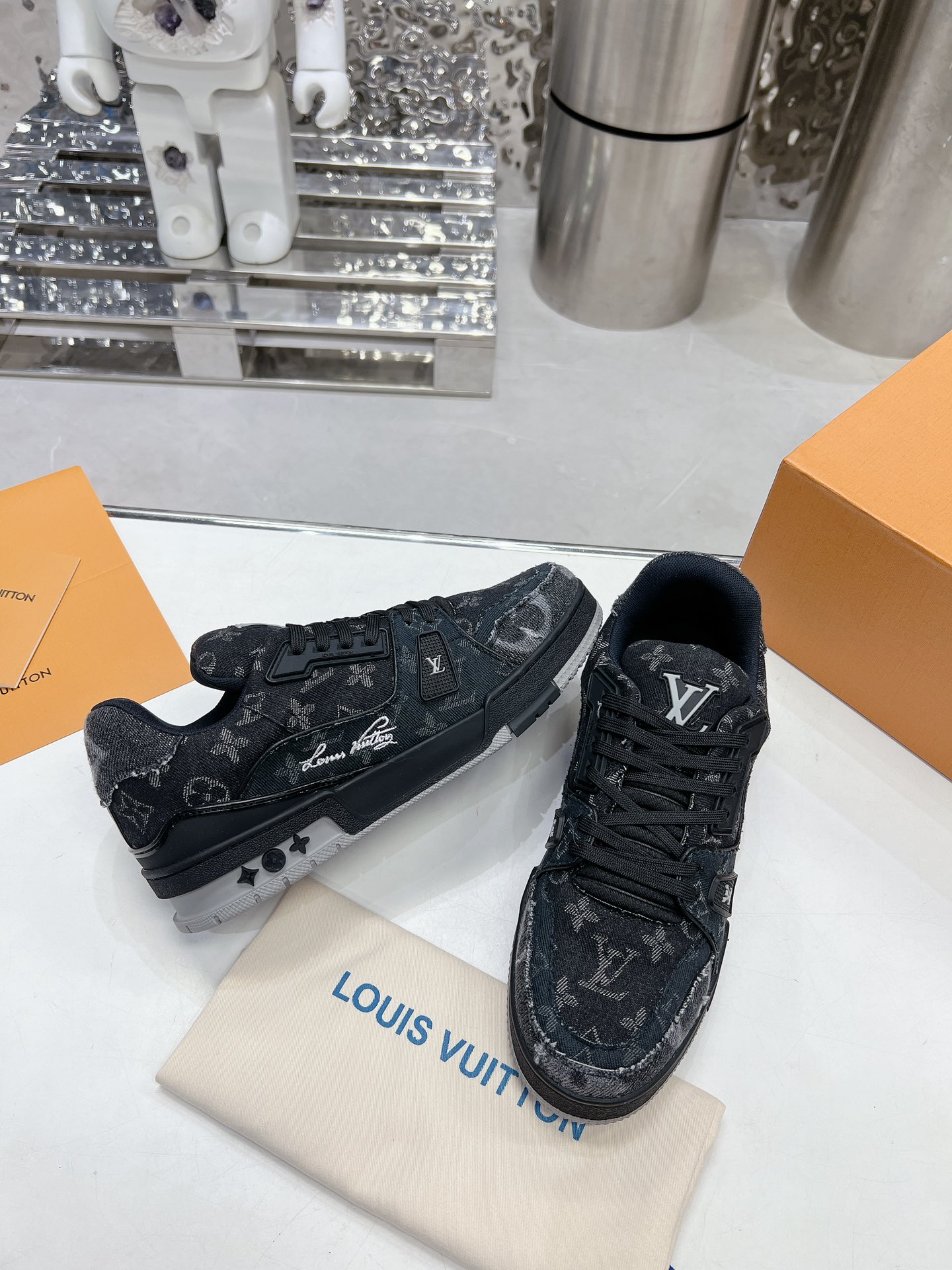 Louis Vuitton Trainer Sneaker size 36-46