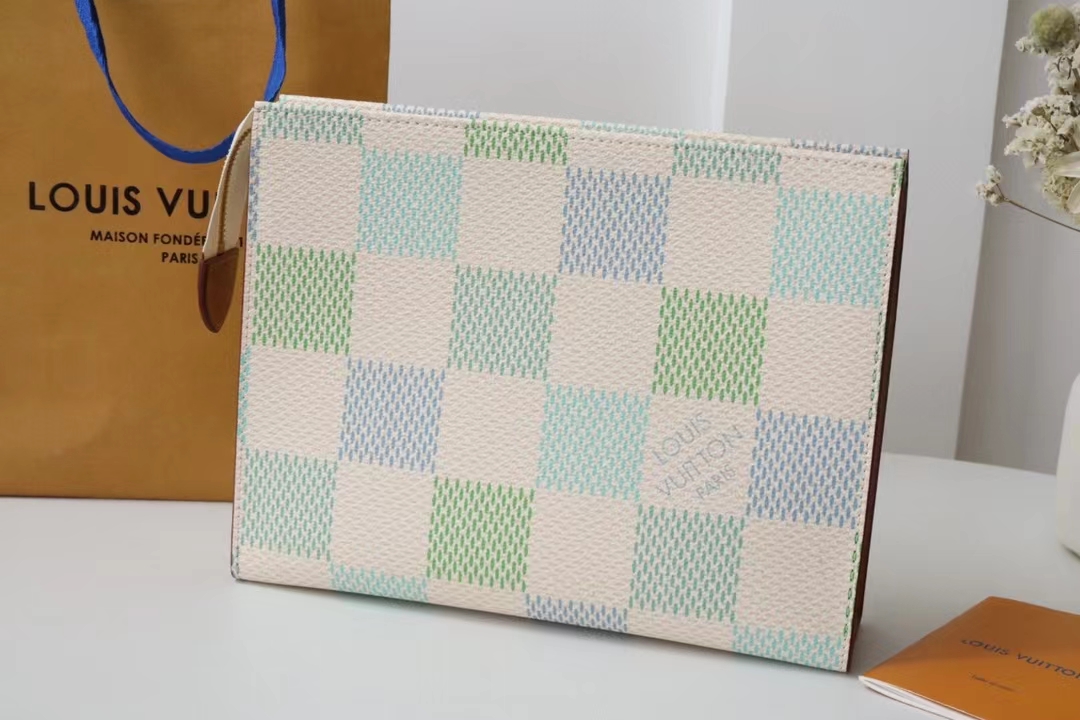 Louis Vuitton Monogram Titanium Clutch Bags Size 26*20*5cm