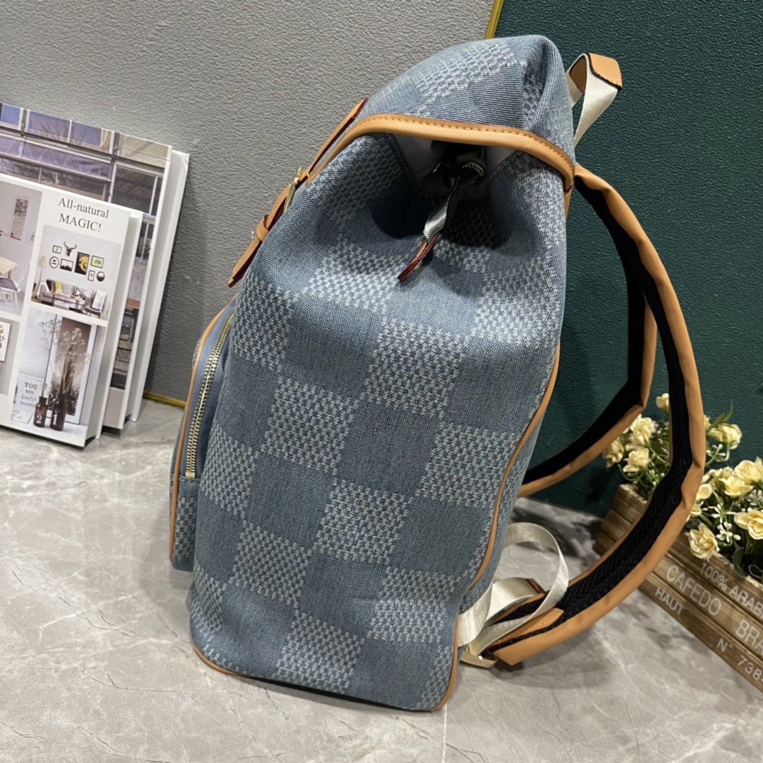 Louis Vuitton N40708 Montsouris Backpack Size 32*40*19cm
