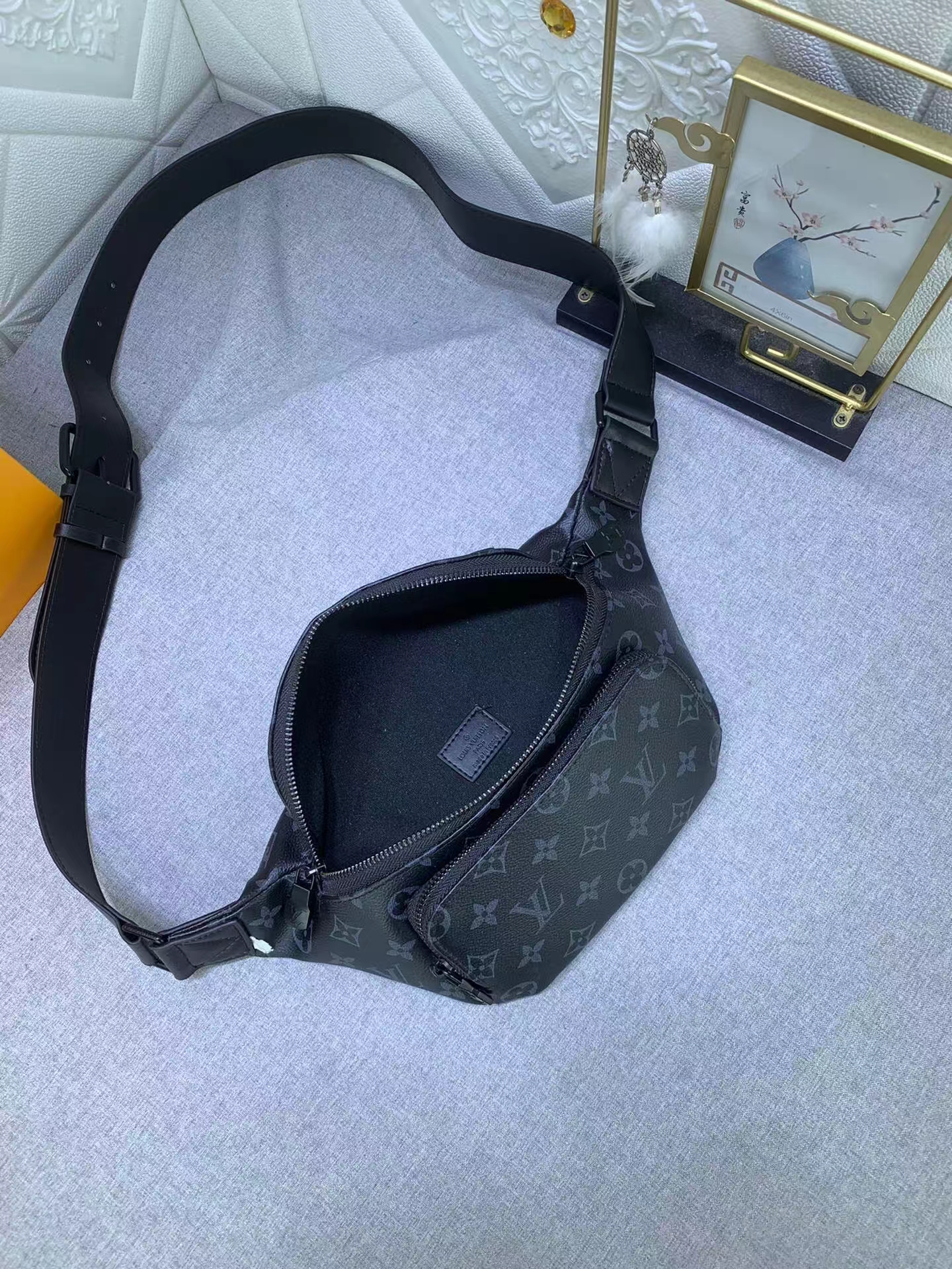 Louis Vuitton Rush Monogram Shadow Mens Shoulder Bags Size 30*15*8cm